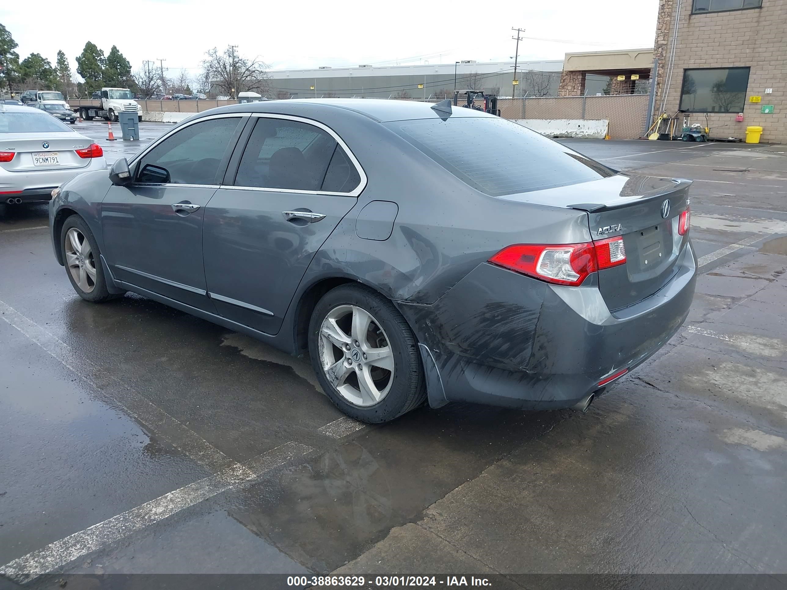 Photo 2 VIN: JH4CU266X9C004530 - ACURA TSX 