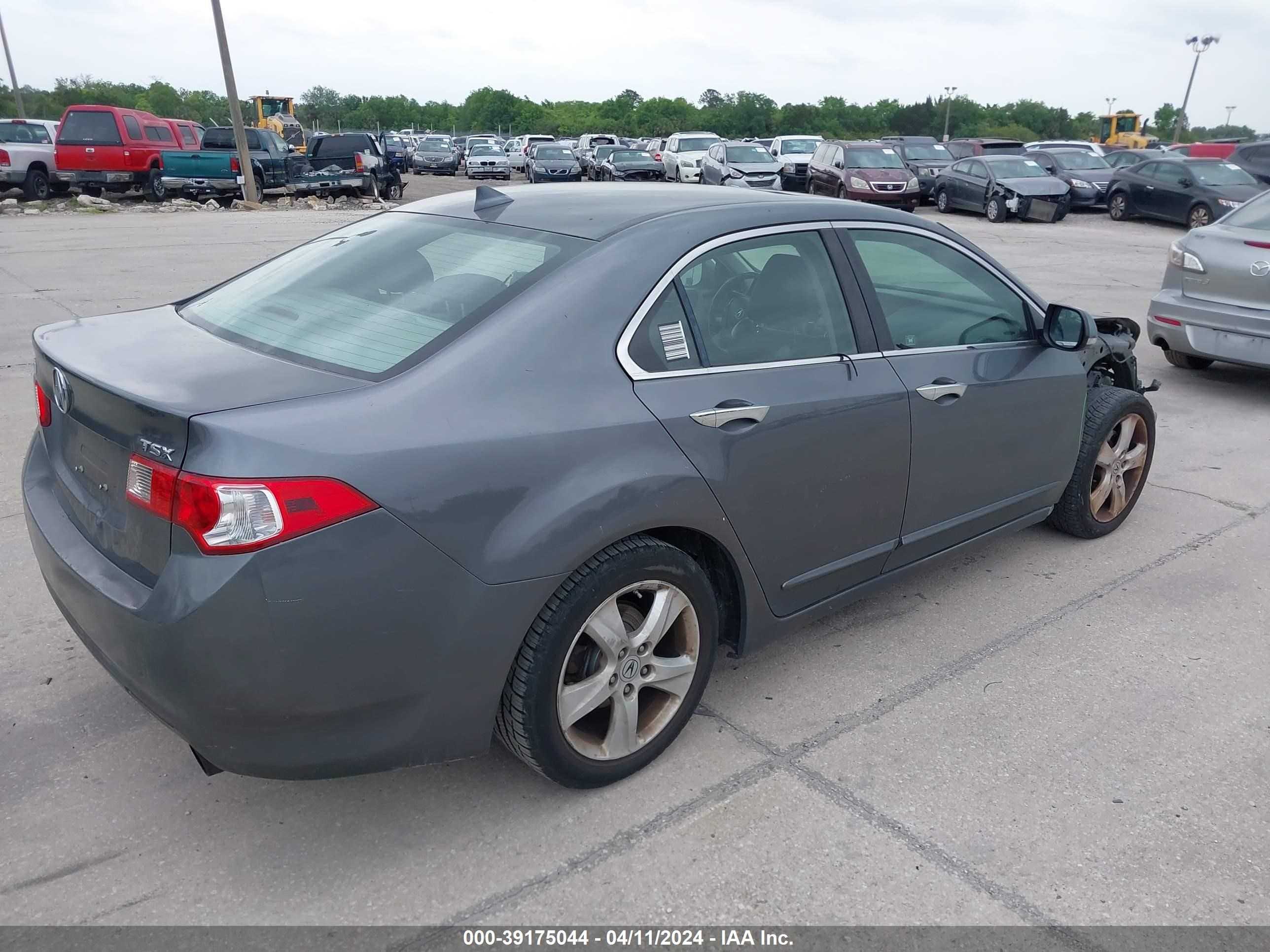 Photo 3 VIN: JH4CU266X9C008738 - ACURA TSX 