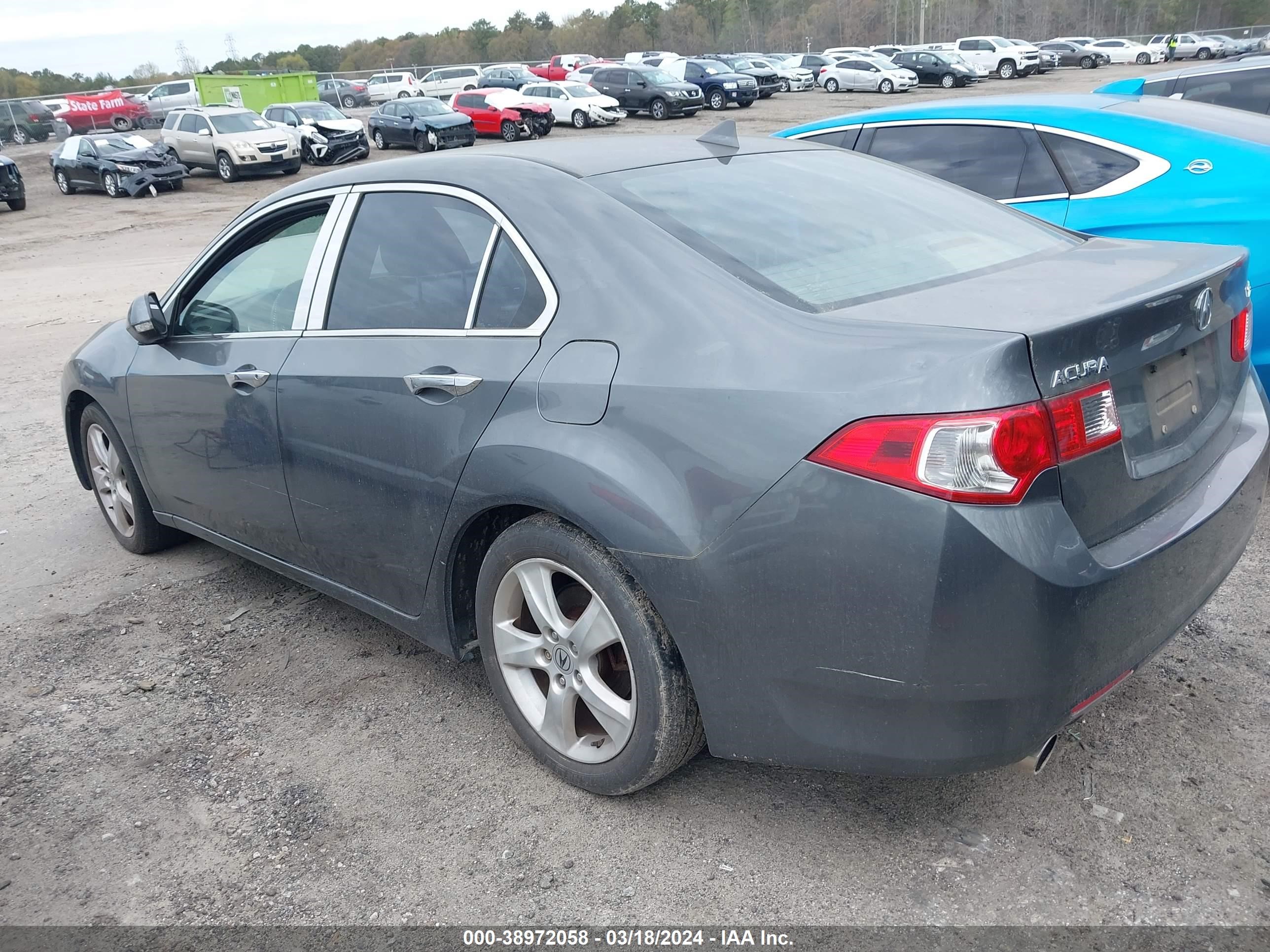 Photo 2 VIN: JH4CU266X9C013101 - ACURA TSX 