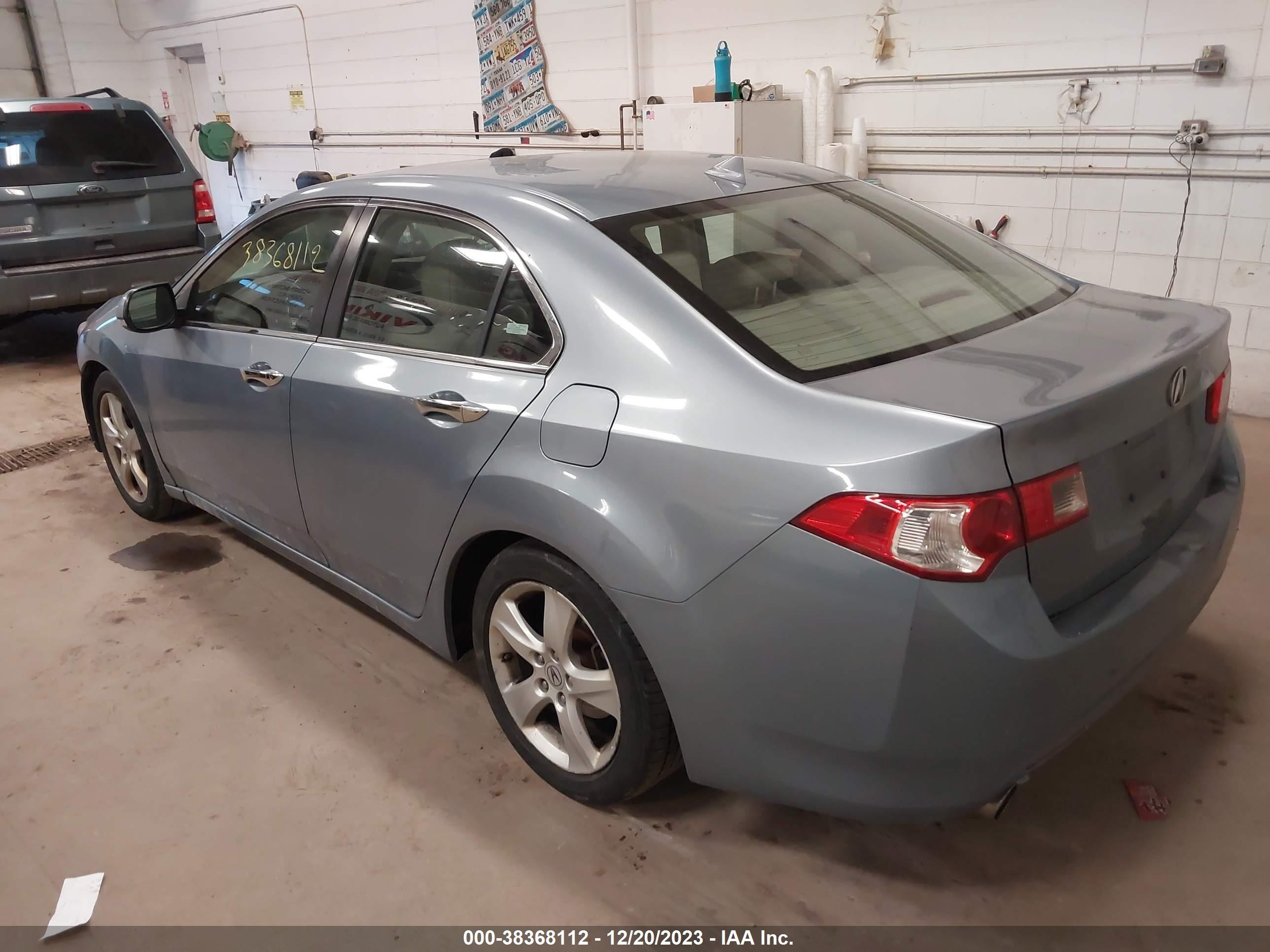 Photo 2 VIN: JH4CU266X9C014166 - ACURA TSX 