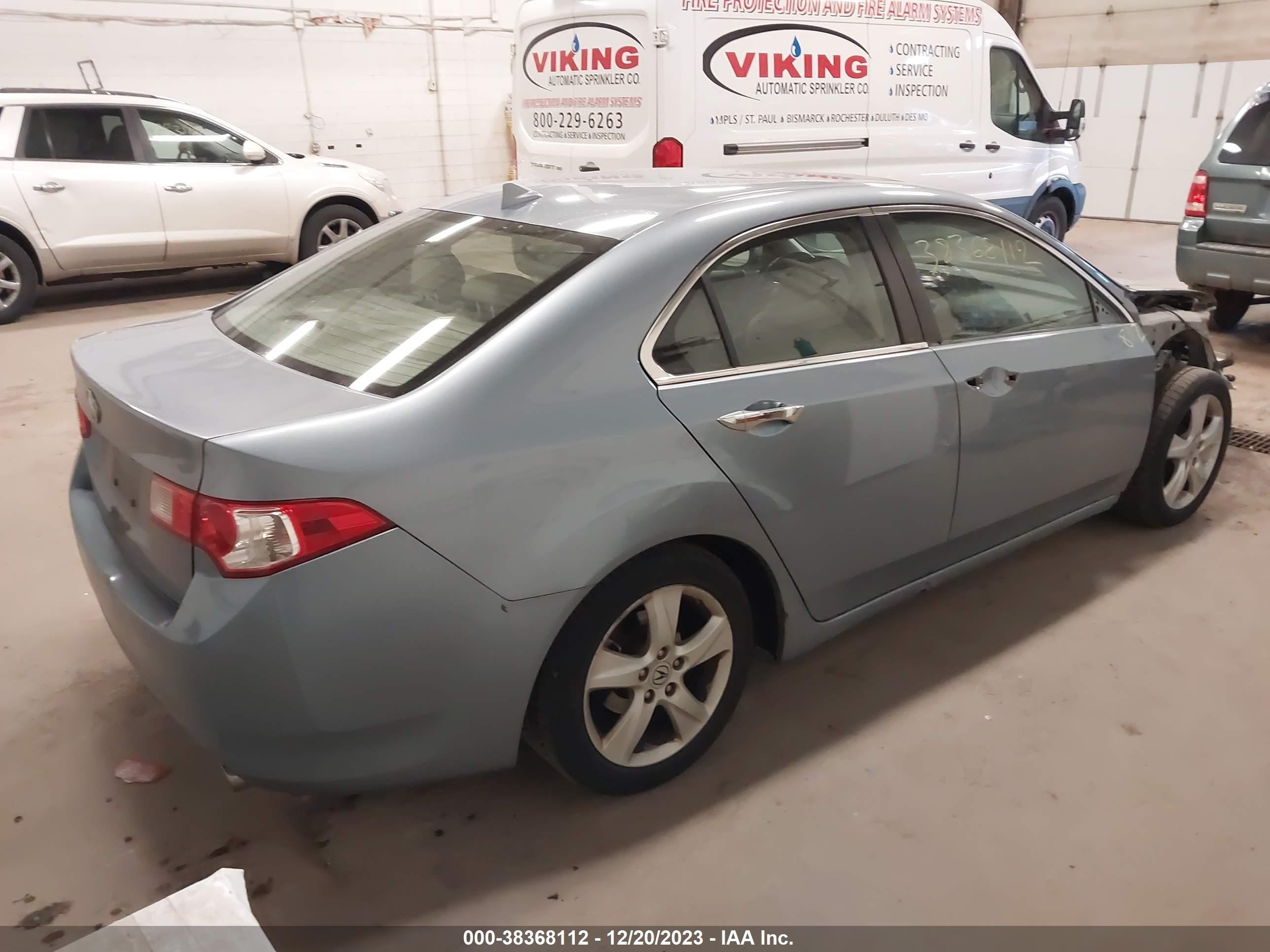 Photo 3 VIN: JH4CU266X9C014166 - ACURA TSX 