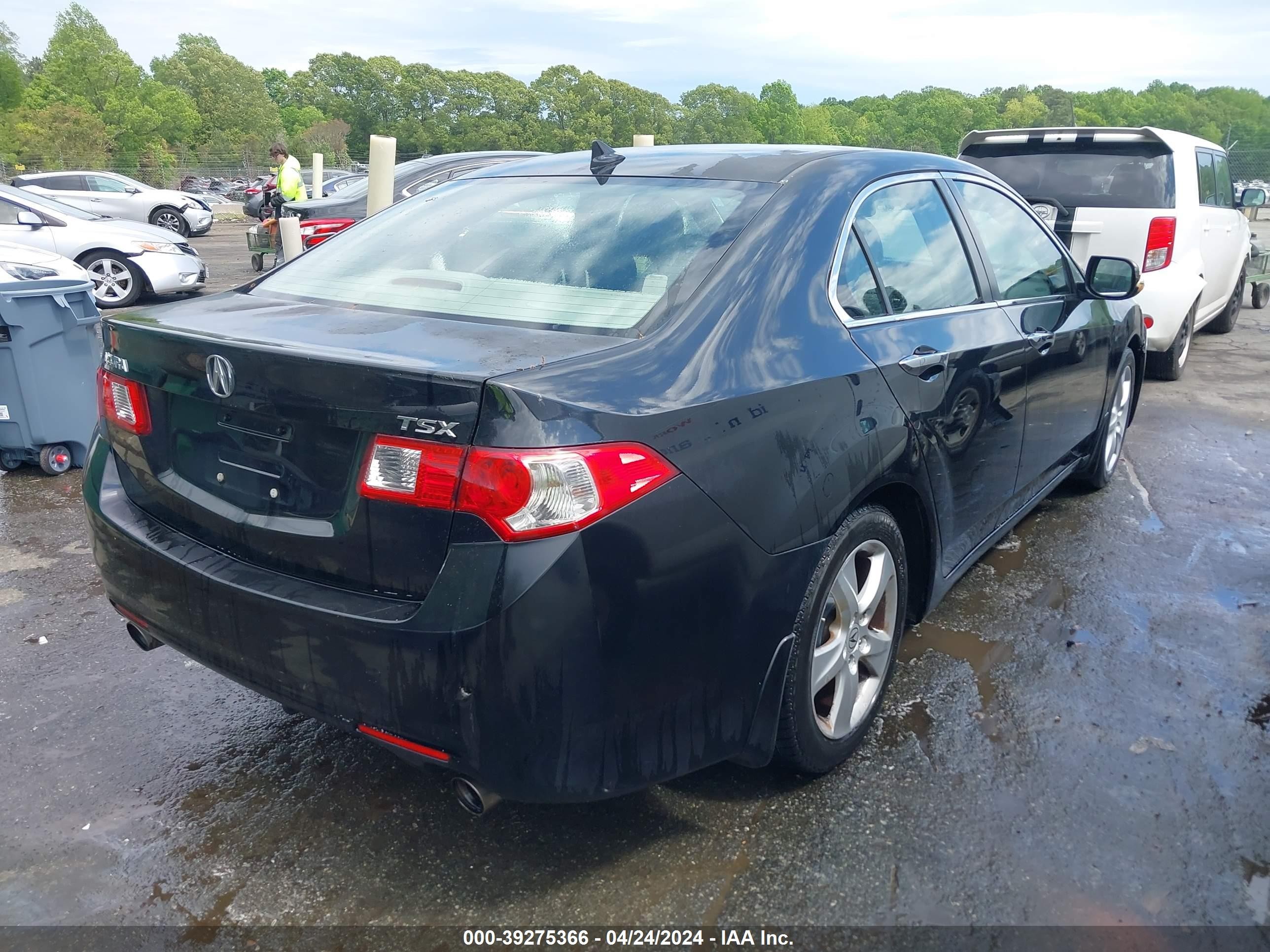 Photo 3 VIN: JH4CU266X9C016628 - ACURA TSX 