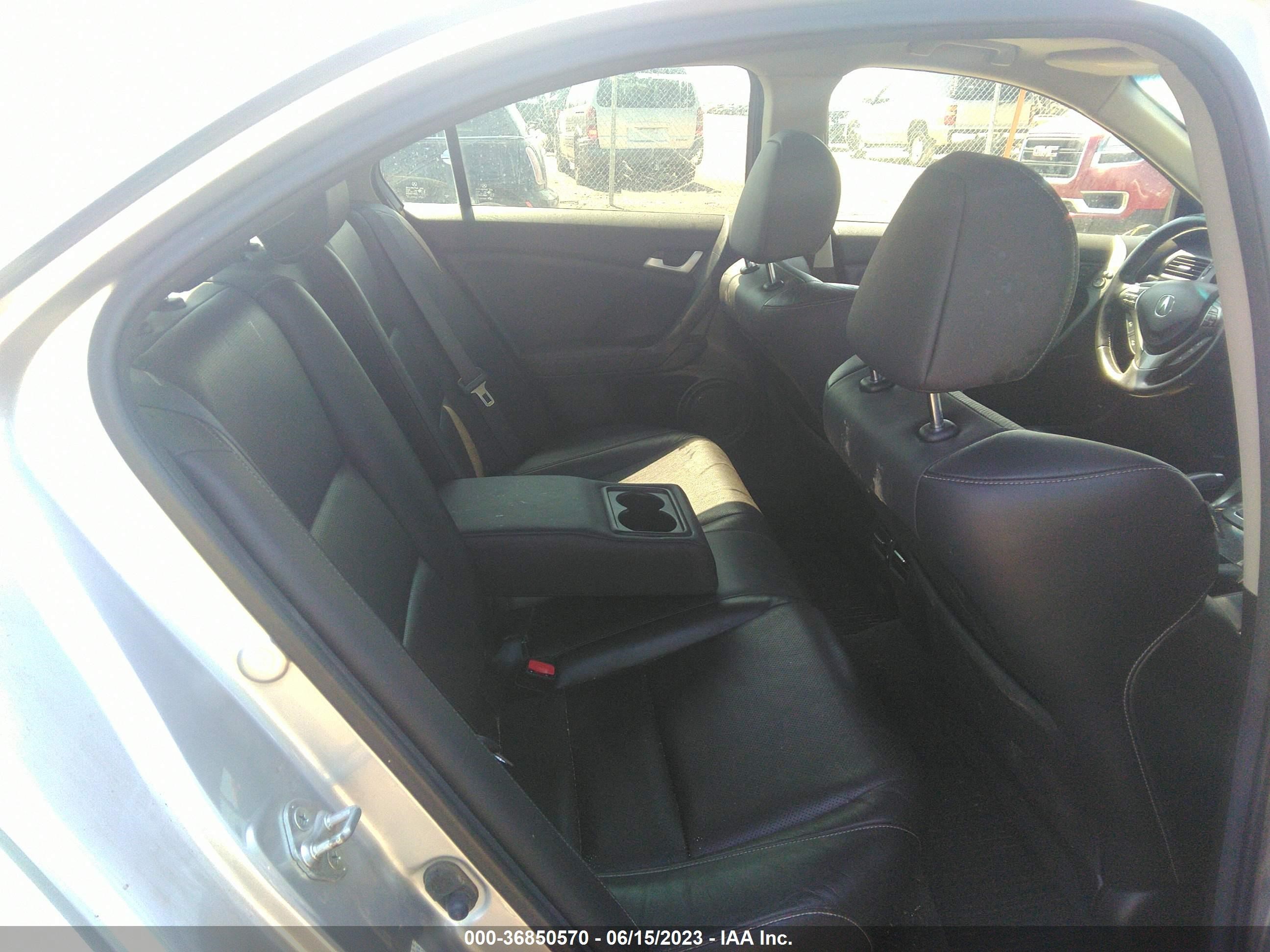 Photo 7 VIN: JH4CU2F41CC010433 - ACURA TSX 