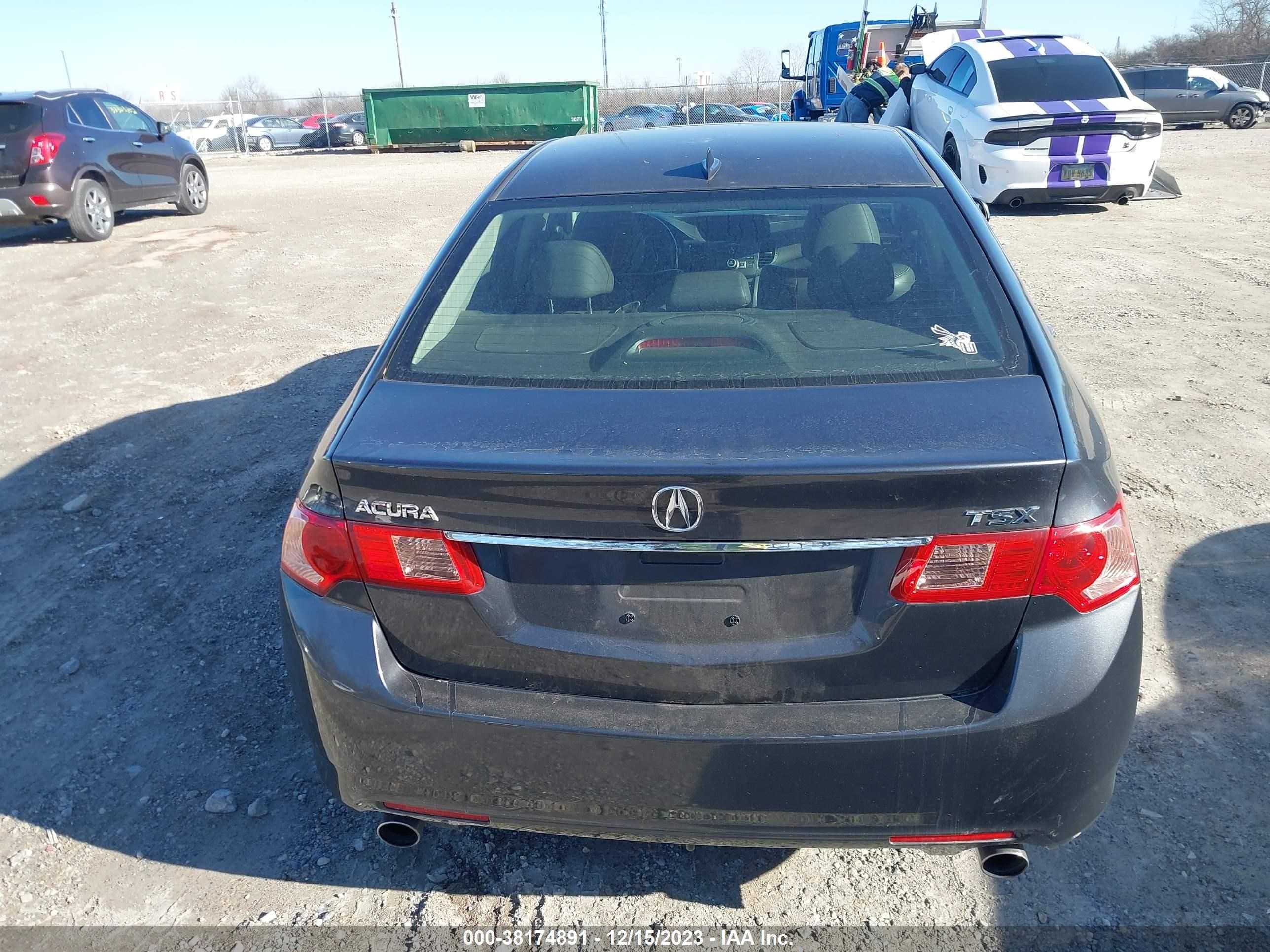 Photo 15 VIN: JH4CU2F41CC011968 - ACURA TSX 