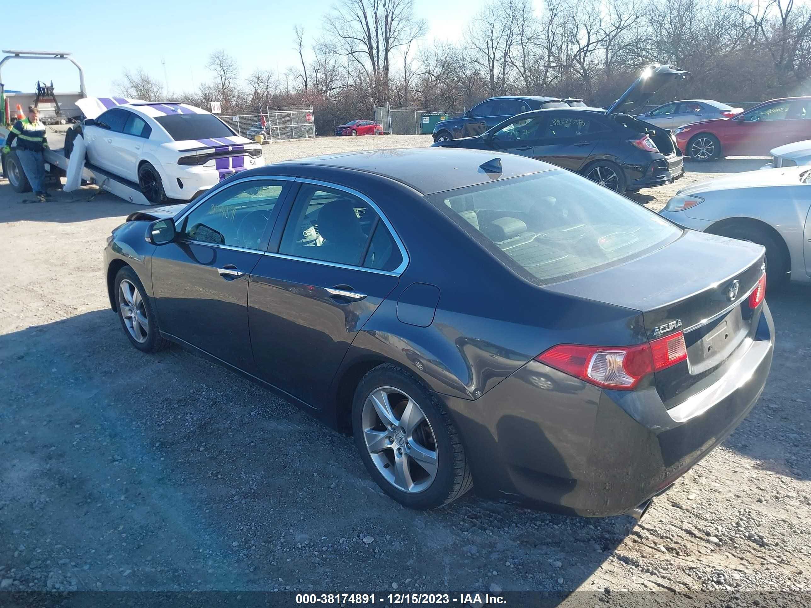 Photo 2 VIN: JH4CU2F41CC011968 - ACURA TSX 