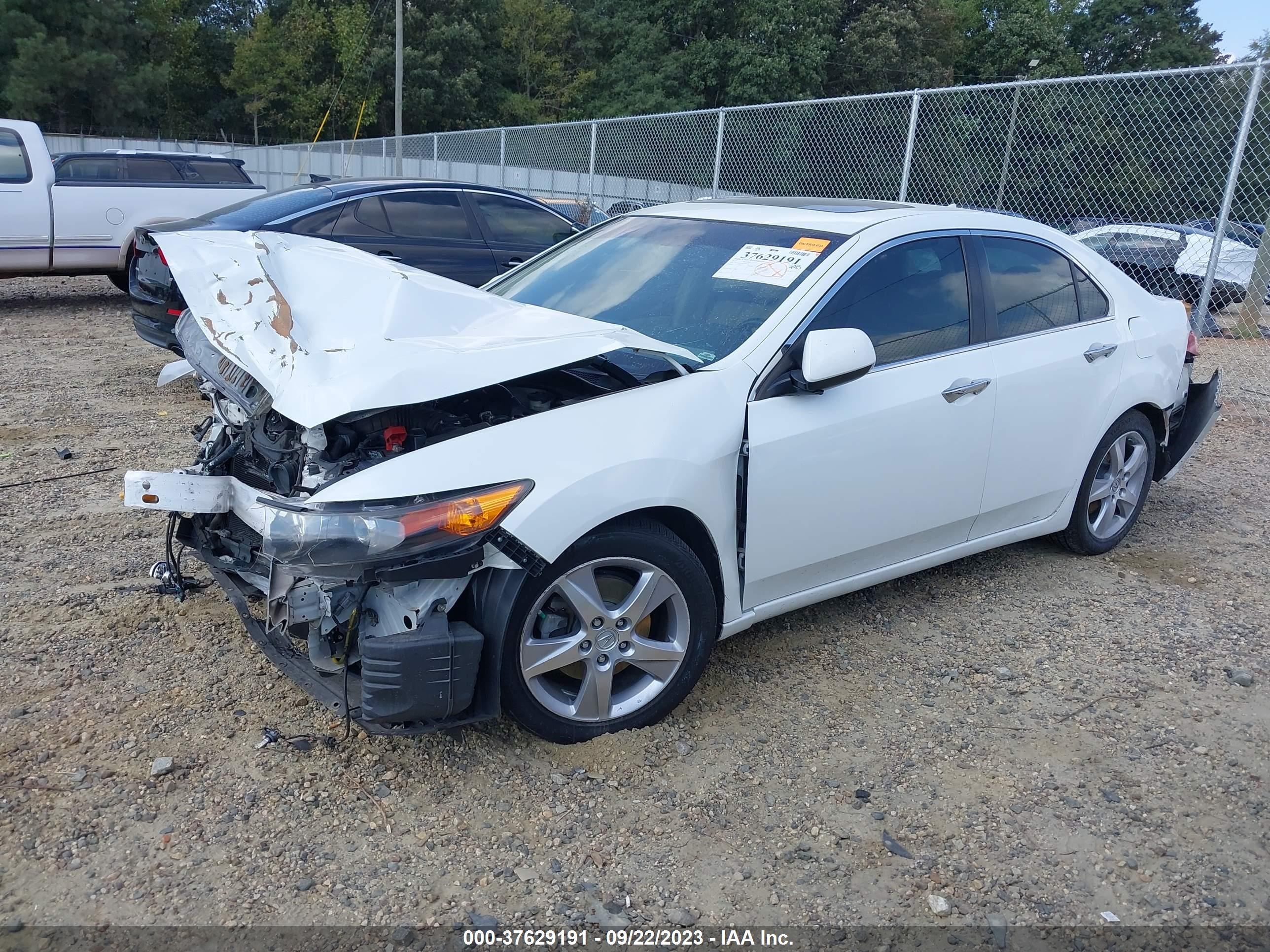 Photo 1 VIN: JH4CU2F45CC004229 - ACURA TSX 