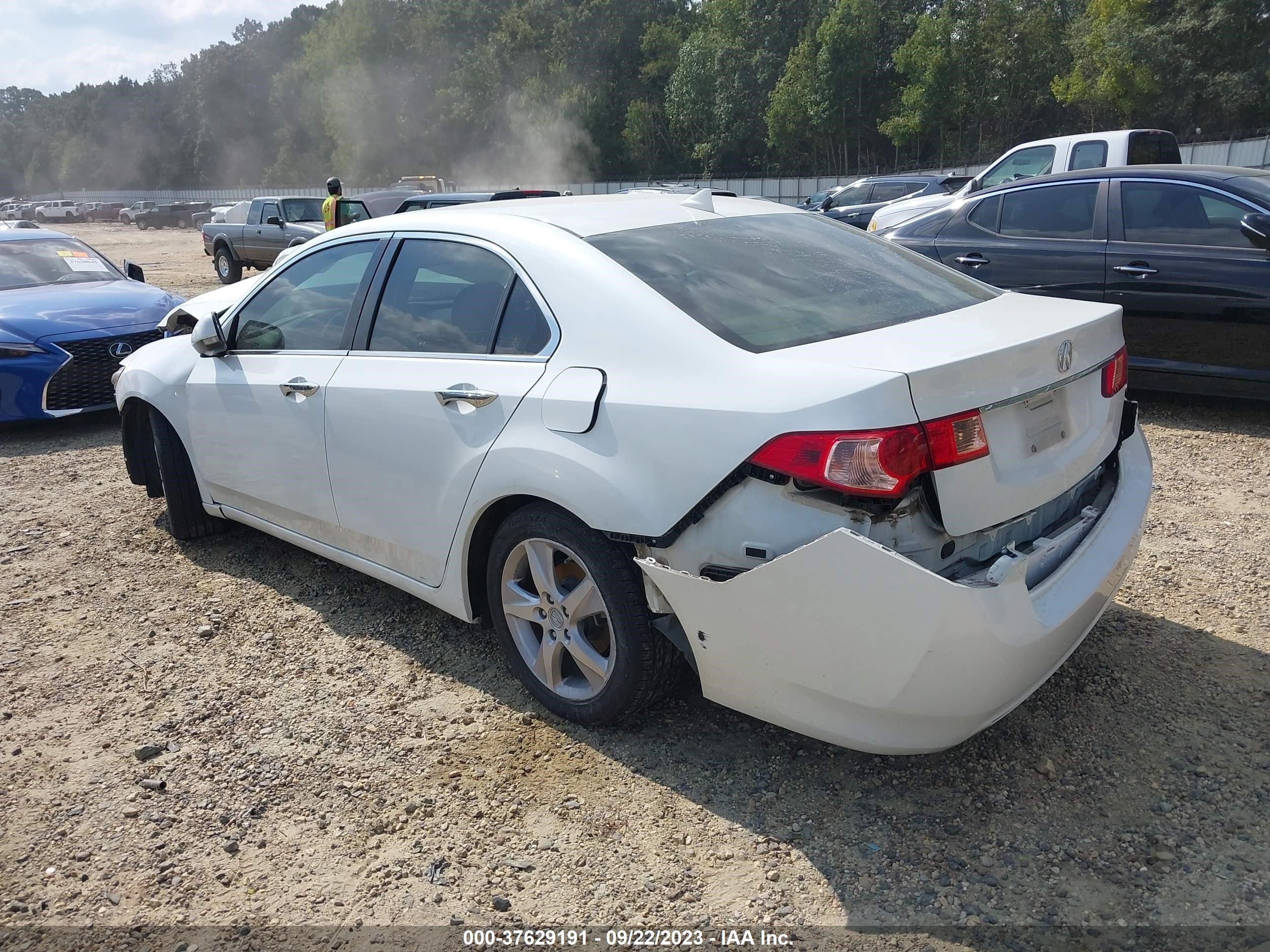 Photo 2 VIN: JH4CU2F45CC004229 - ACURA TSX 