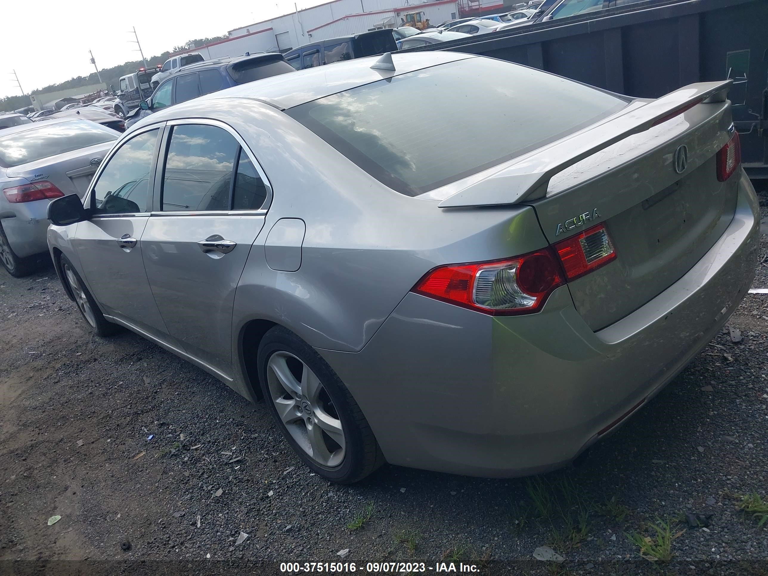 Photo 2 VIN: JH4CU2F60AC007912 - ACURA TSX 