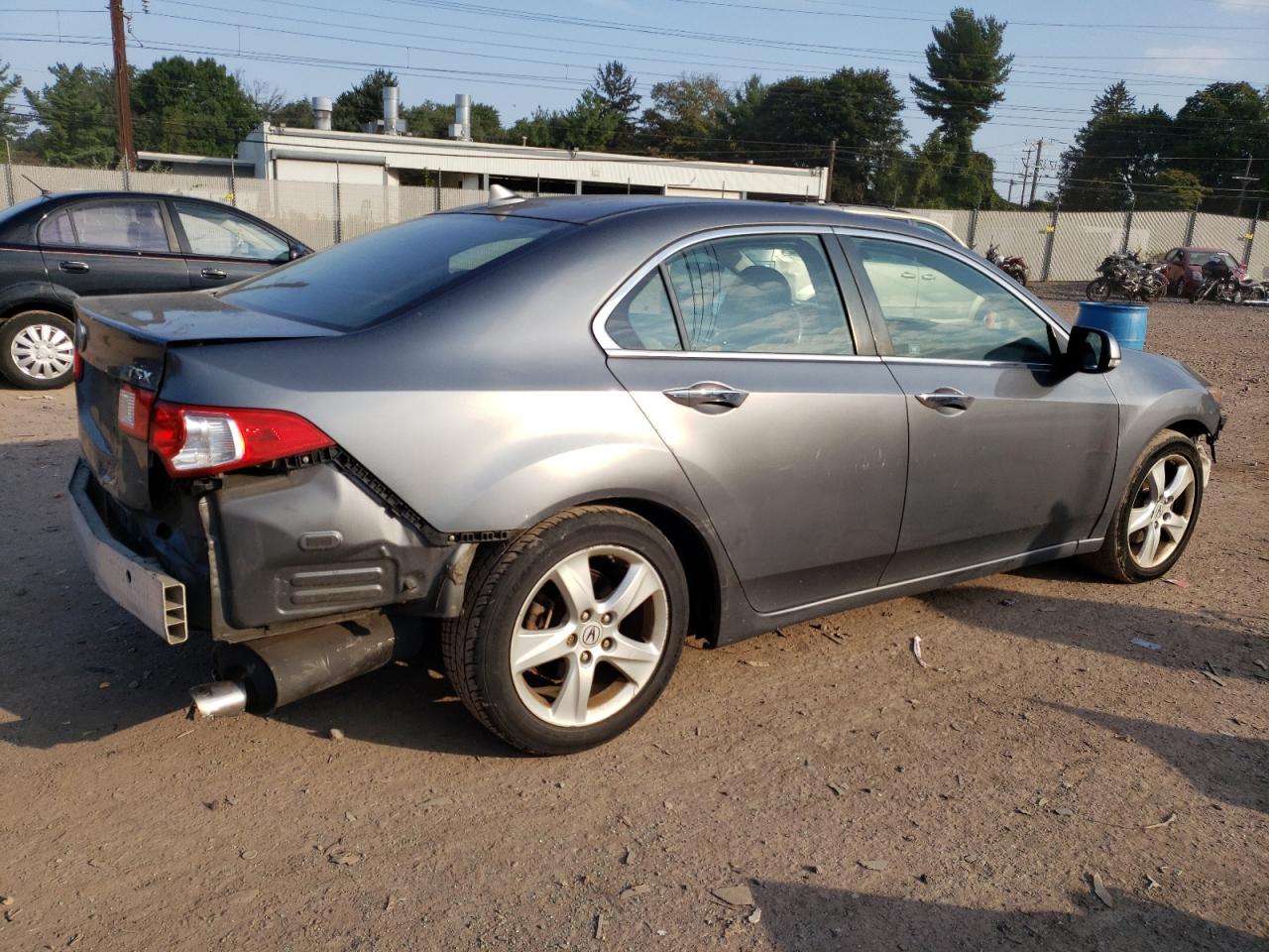 Photo 2 VIN: JH4CU2F61AC008826 - ACURA TSX 