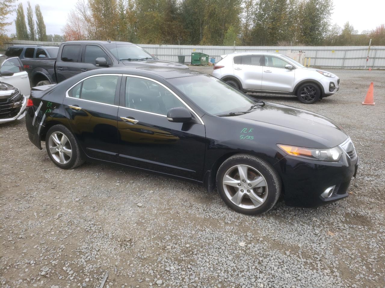 Photo 3 VIN: JH4CU2F64BC012497 - ACURA TSX 