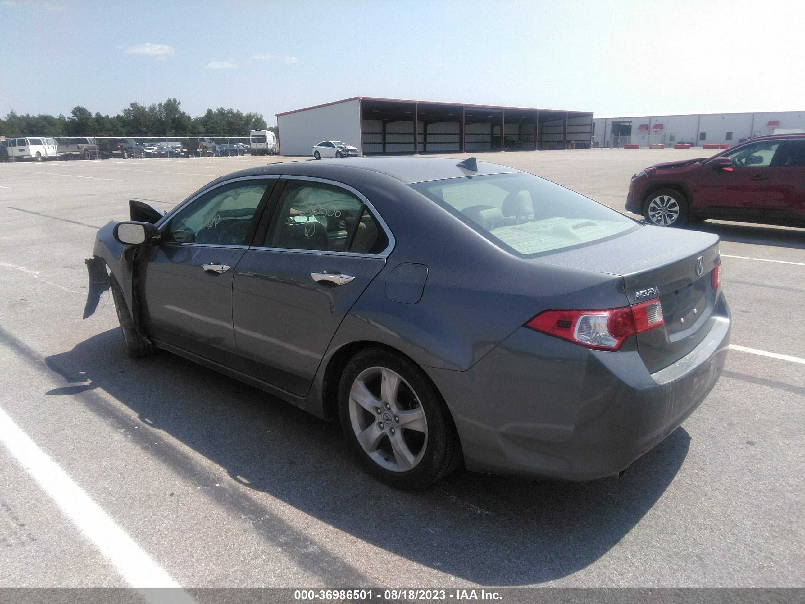 Photo 2 VIN: JH4CU2F65AC030506 - ACURA TSX 