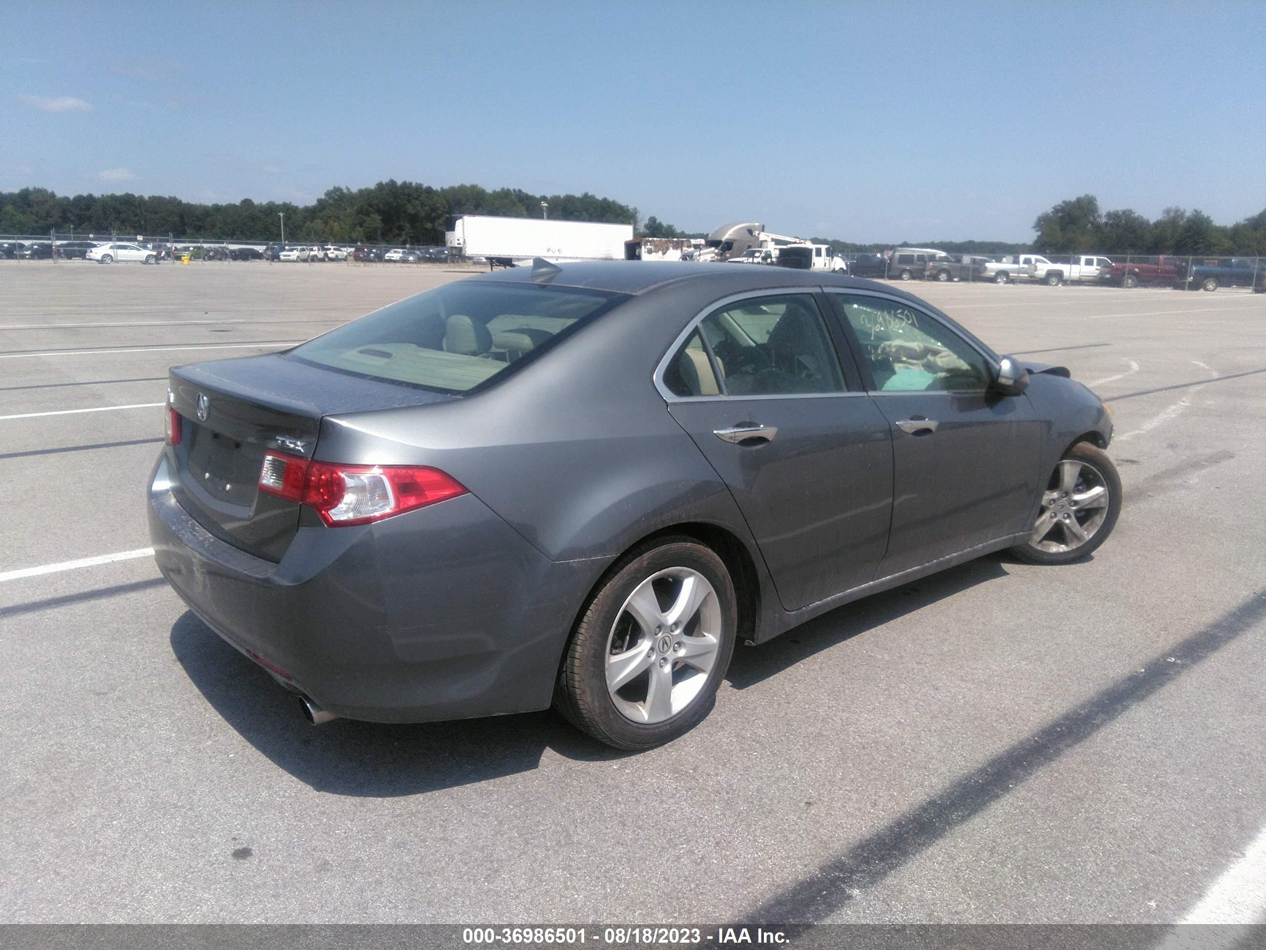 Photo 3 VIN: JH4CU2F65AC030506 - ACURA TSX 