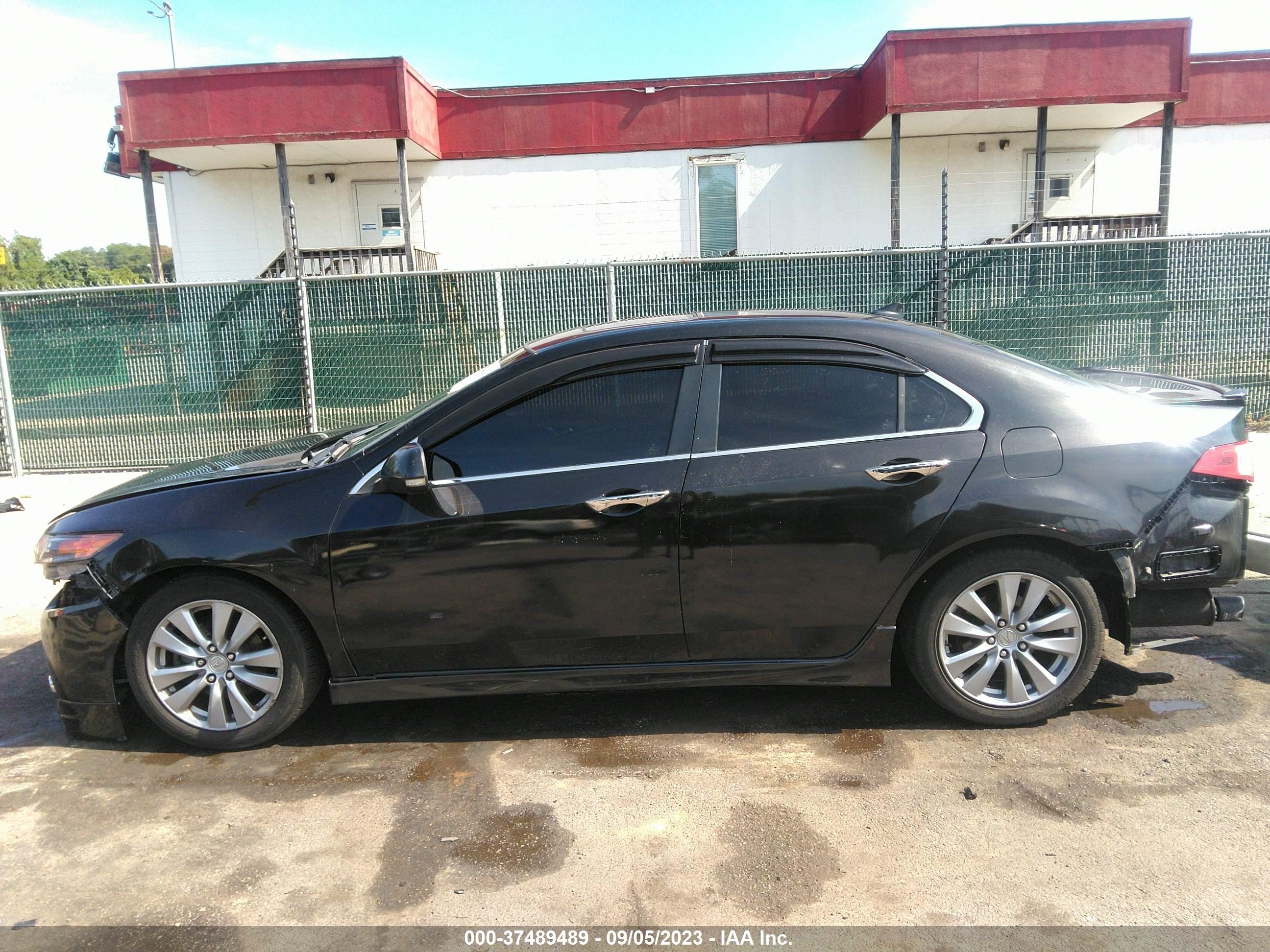 Photo 14 VIN: JH4CU2F66BC001131 - ACURA TSX 