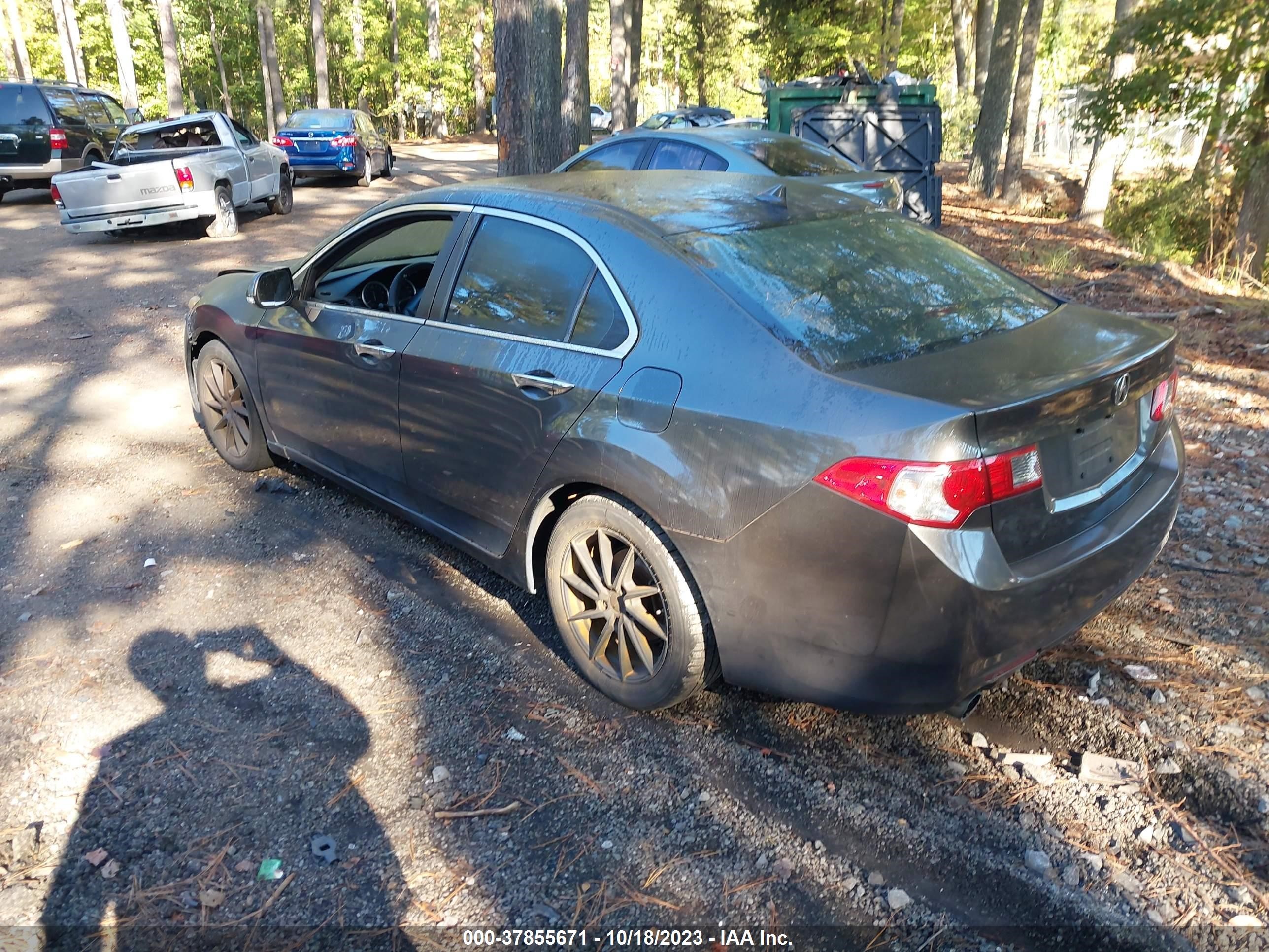 Photo 2 VIN: JH4CU2F67AC019085 - ACURA TSX 