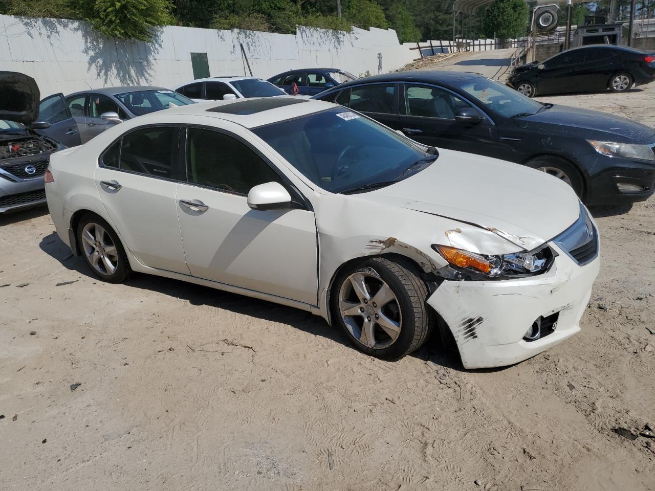 Photo 3 VIN: JH4CU2F68BC009960 - ACURA TSX 