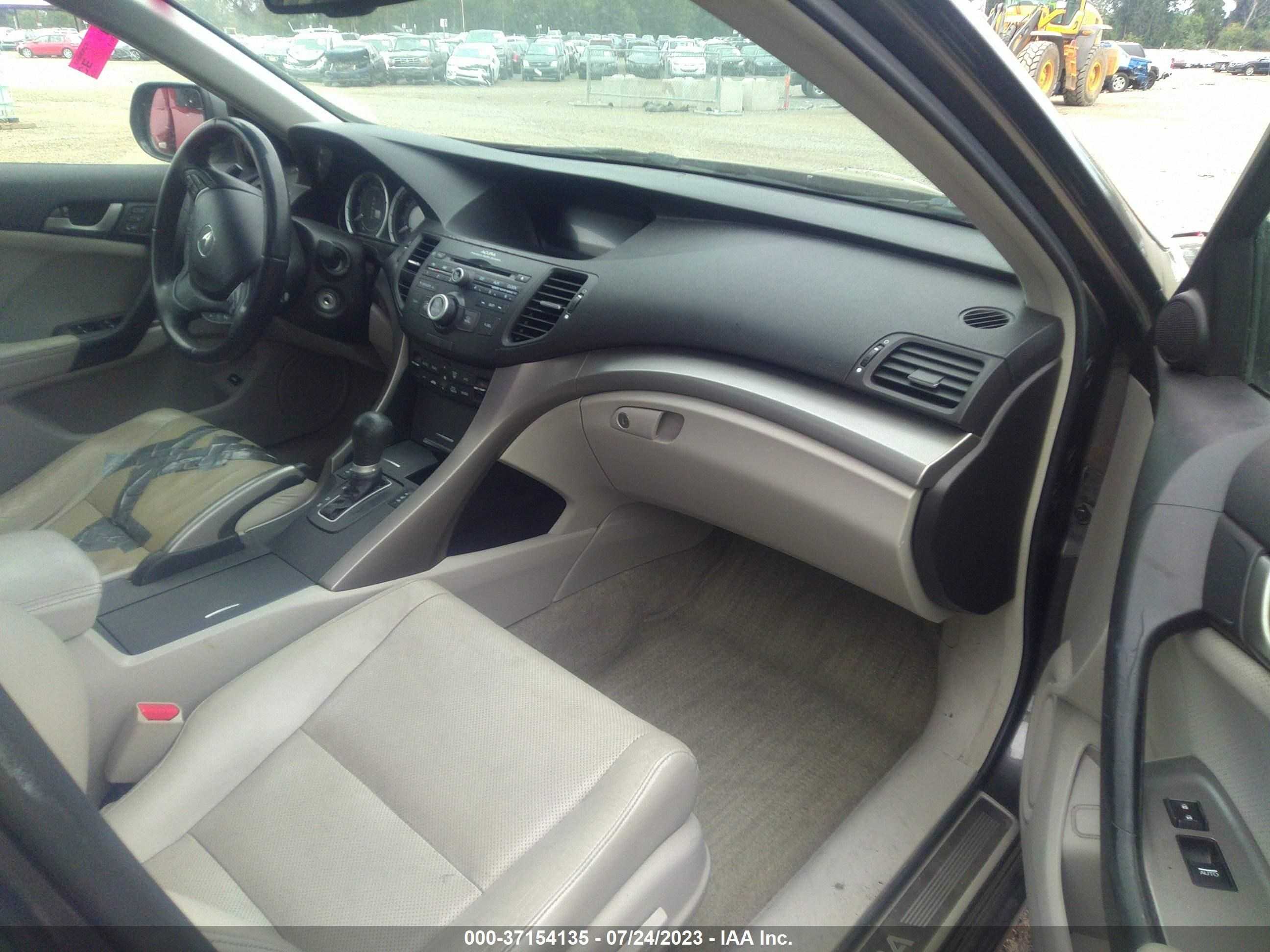 Photo 4 VIN: JH4CU2F69AC042903 - ACURA TSX 