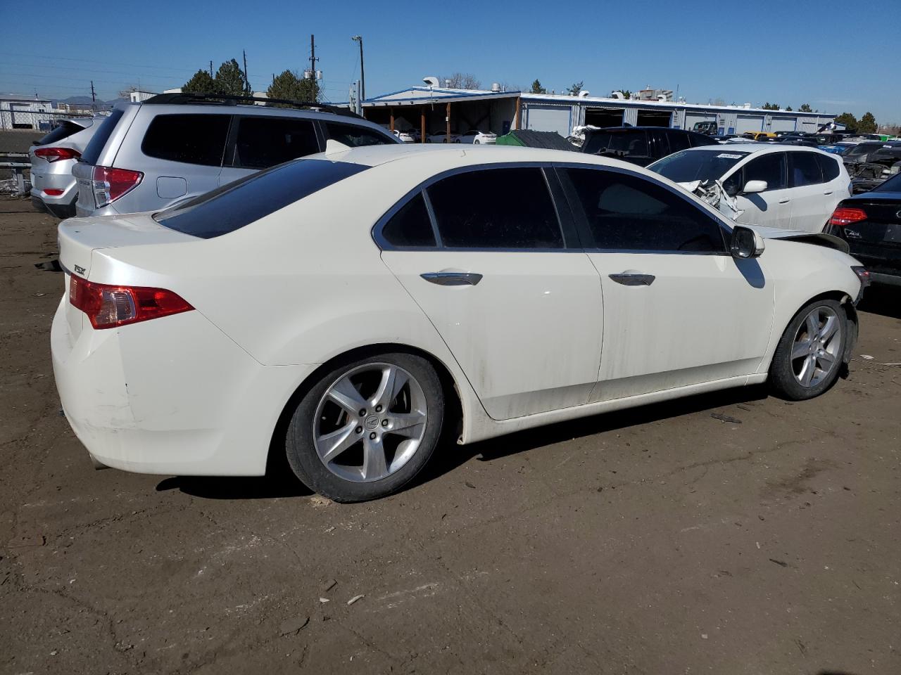 Photo 2 VIN: JH4CU2F6XBC000094 - ACURA TSX 