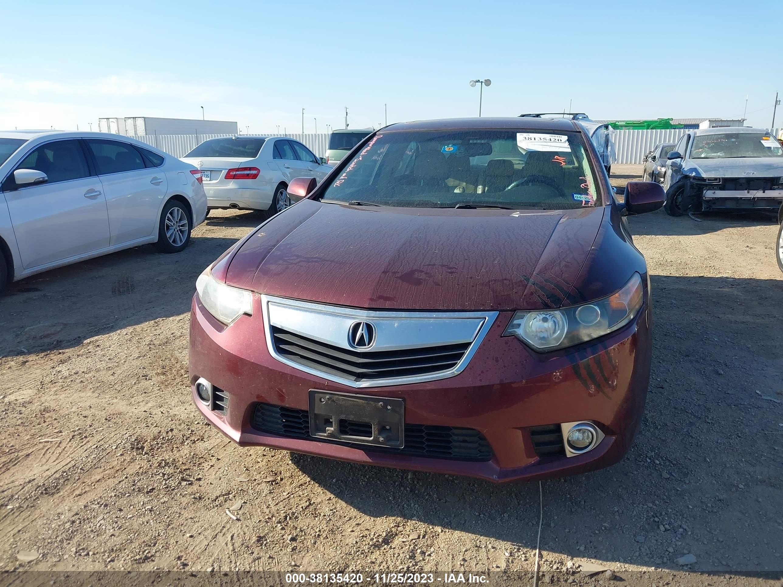 Photo 11 VIN: JH4CU2F6XBC008454 - ACURA TSX 