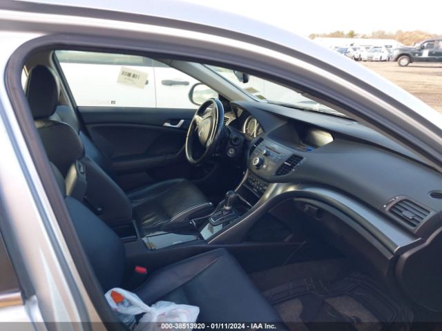 Photo 4 VIN: JH4CU2F6XBC015839 - ACURA TSX 