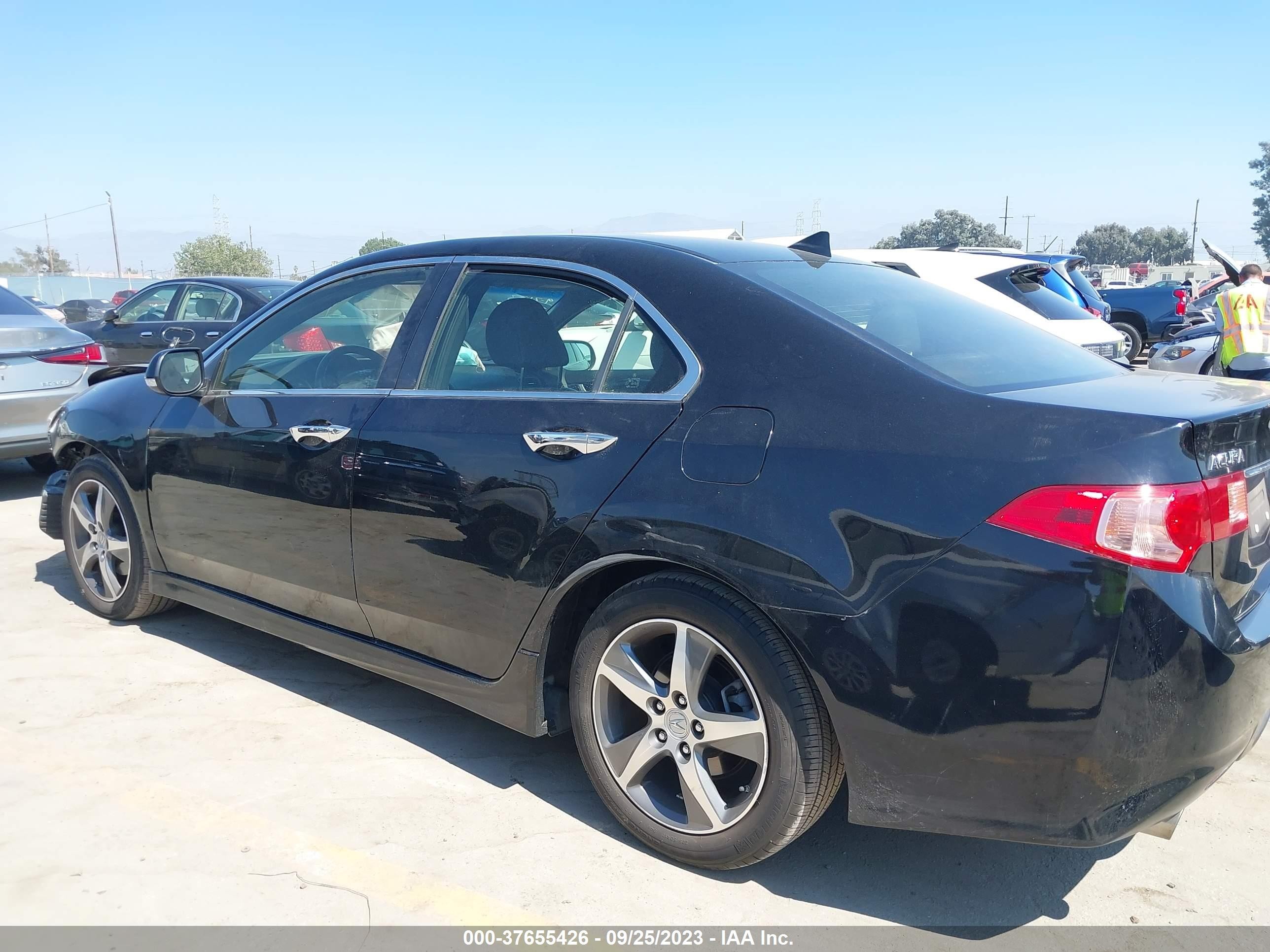 Photo 13 VIN: JH4CU2F80DC000531 - ACURA TSX 