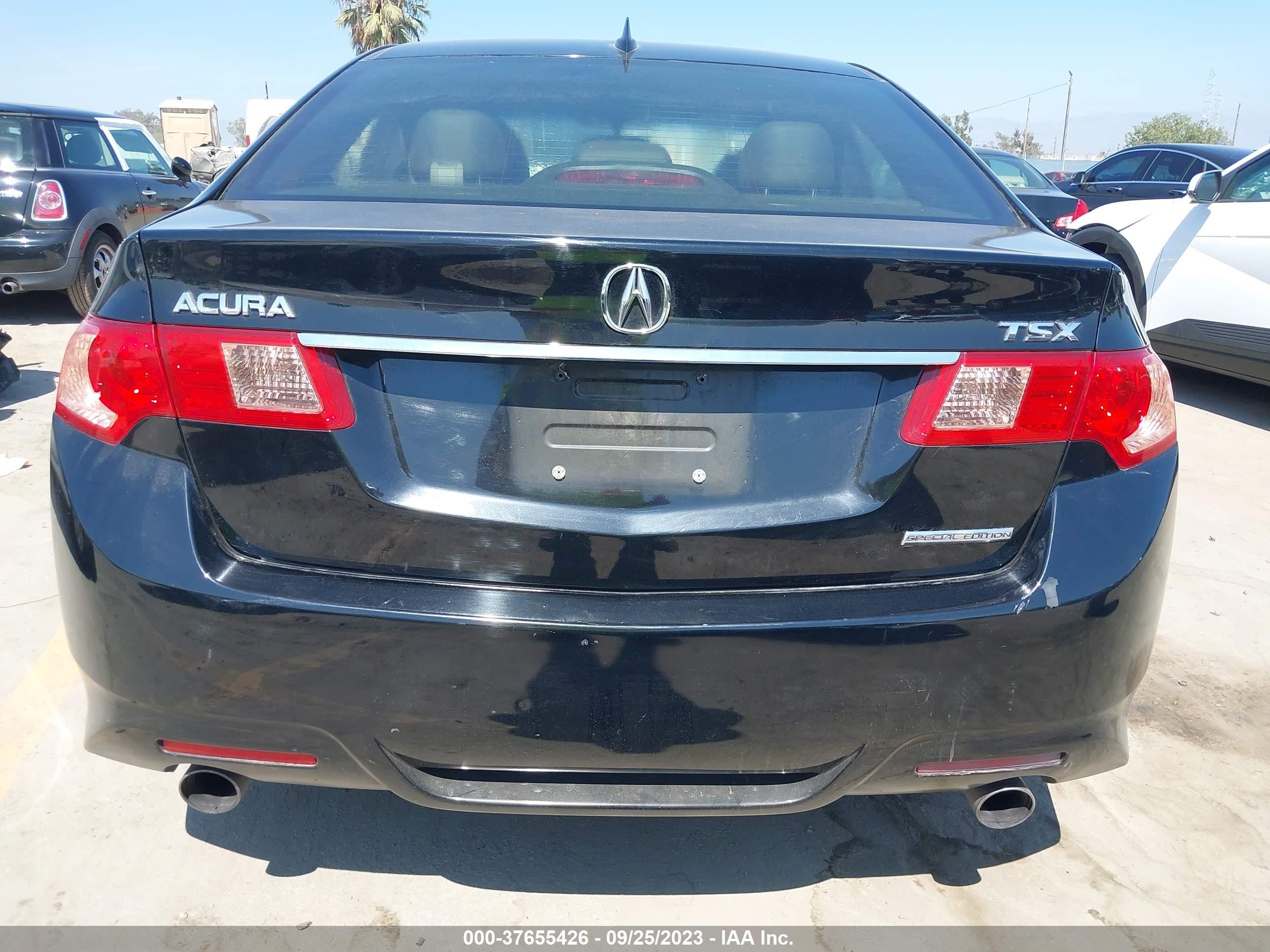 Photo 15 VIN: JH4CU2F80DC000531 - ACURA TSX 