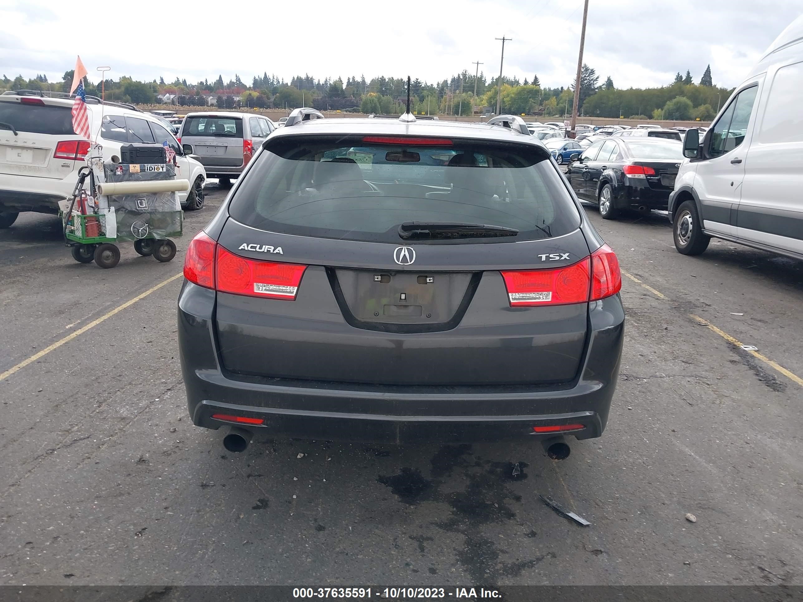 Photo 15 VIN: JH4CW2H61BC001898 - ACURA TSX 