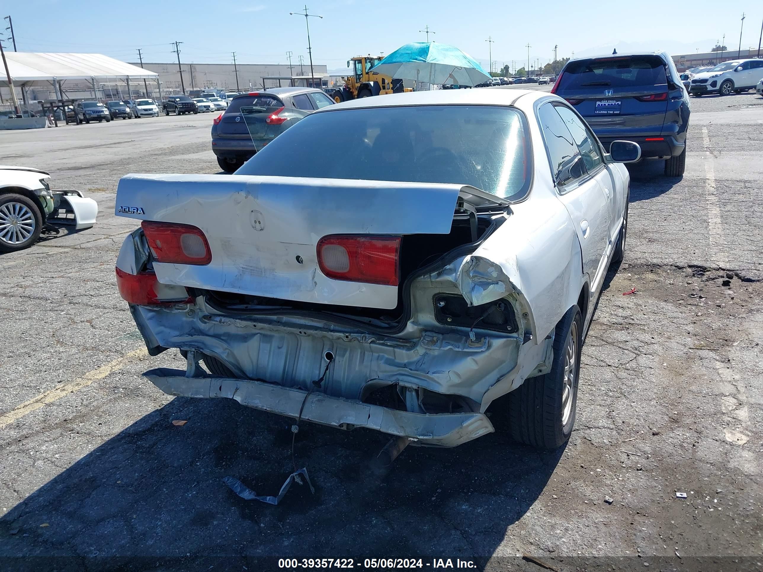 Photo 5 VIN: JH4DB7652YS001902 - ACURA INTEGRA 