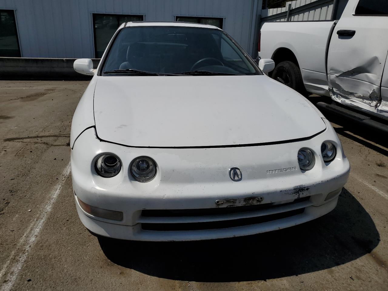 Photo 4 VIN: JH4DC2389VS004502 - ACURA INTEGRA 