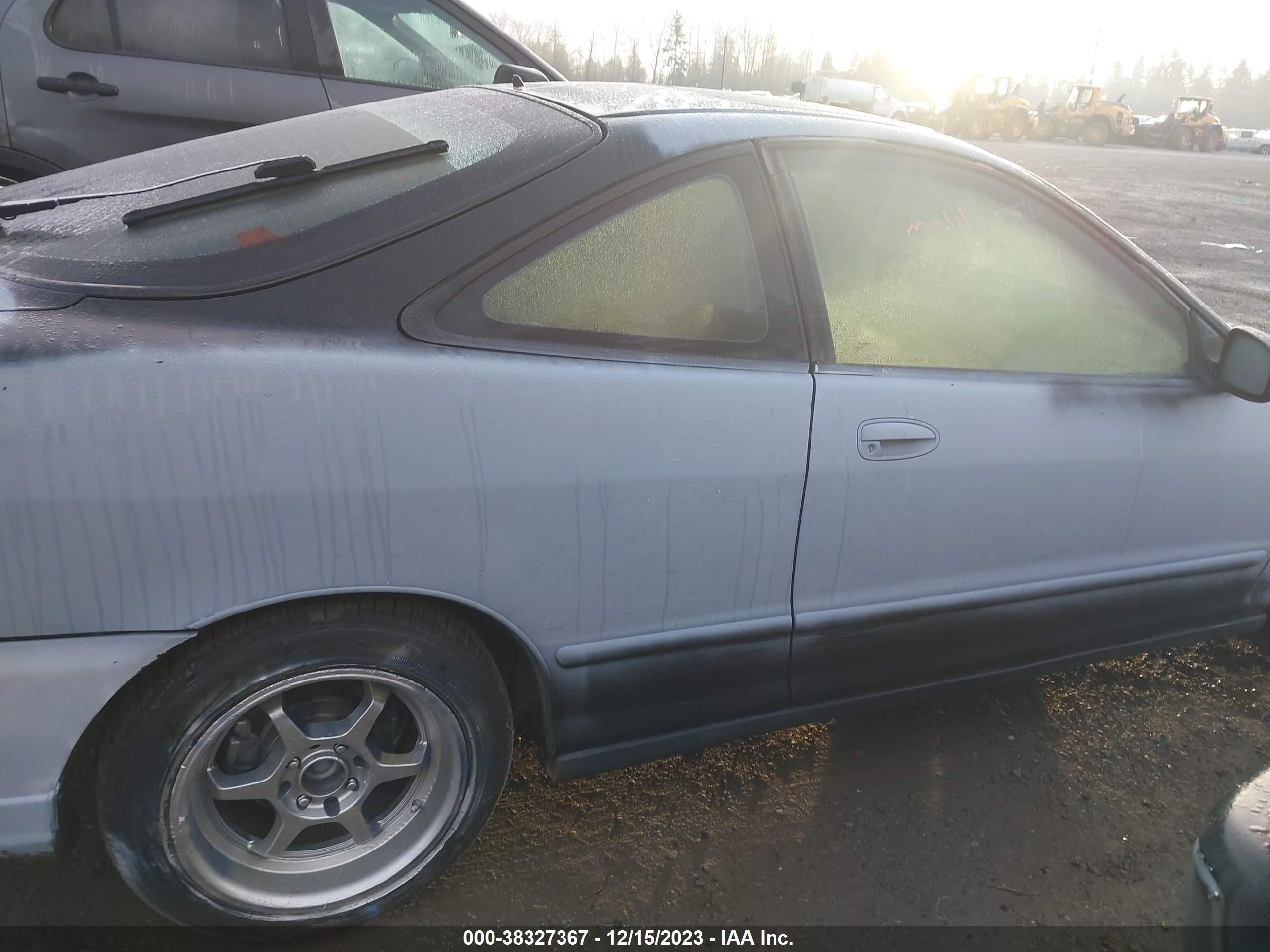 Photo 11 VIN: JH4DC2395YS000198 - ACURA INTEGRA 