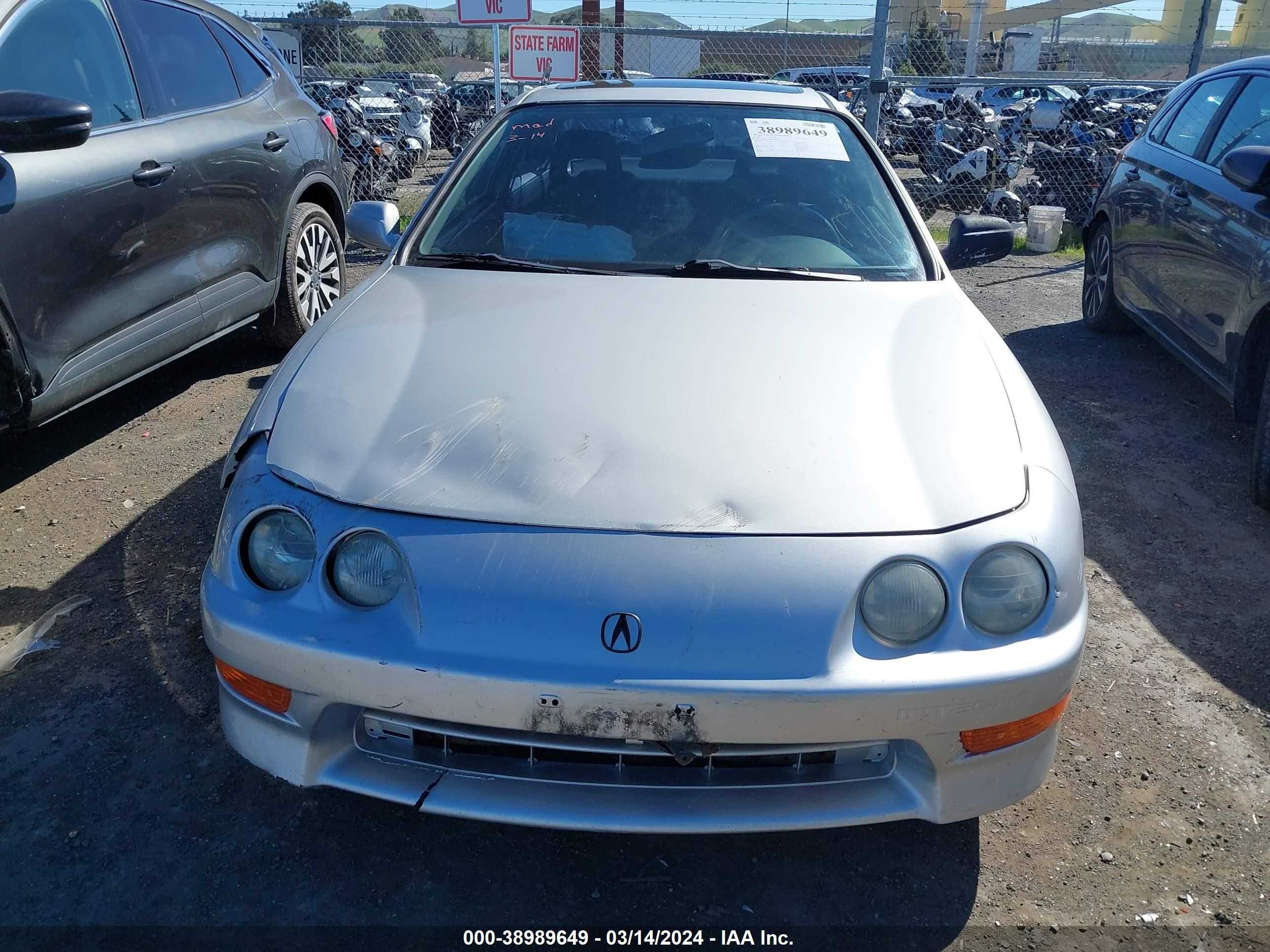 Photo 11 VIN: JH4DC4352YS008672 - ACURA INTEGRA 