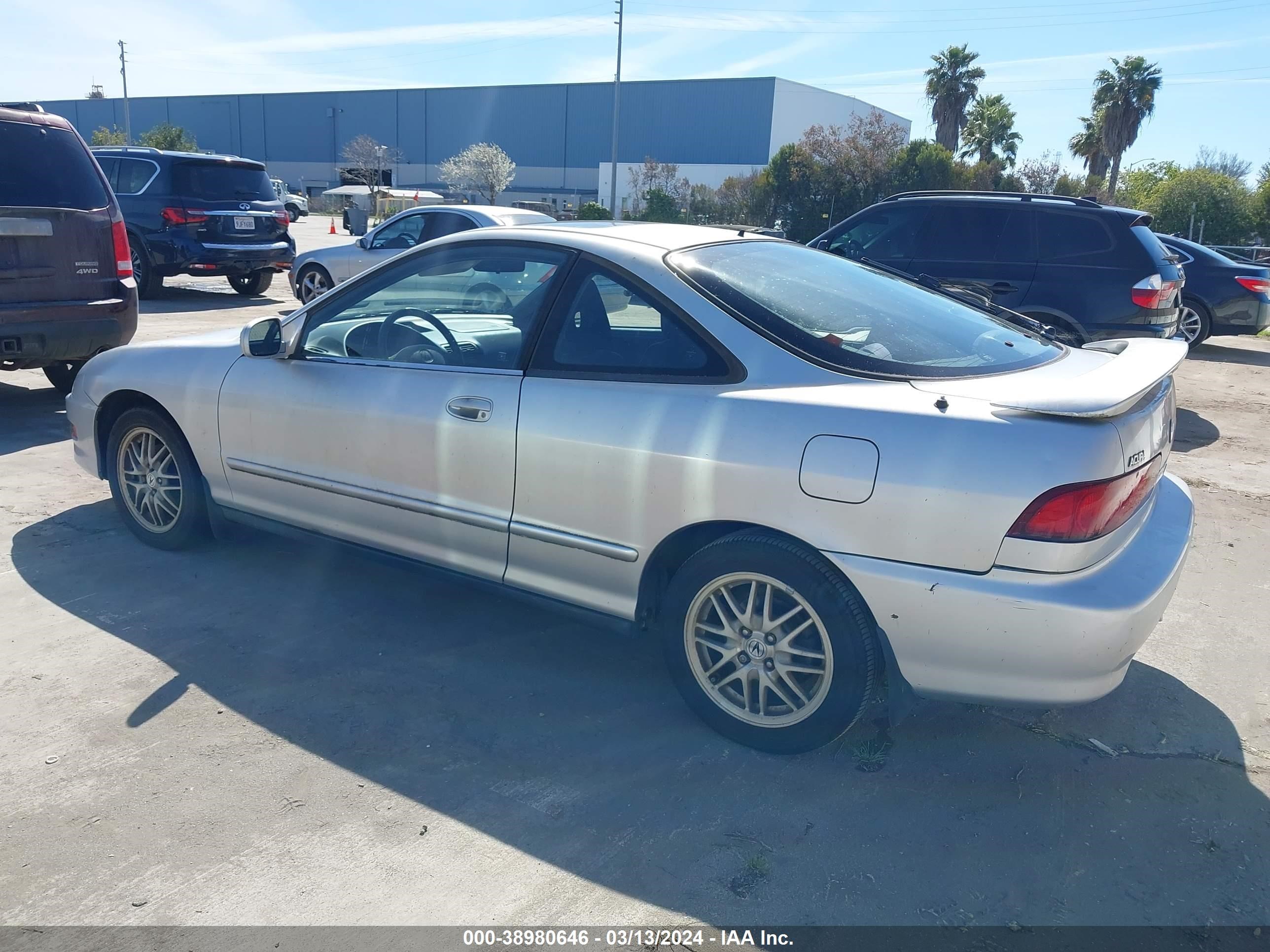 Photo 2 VIN: JH4DC435XXS007882 - ACURA INTEGRA 