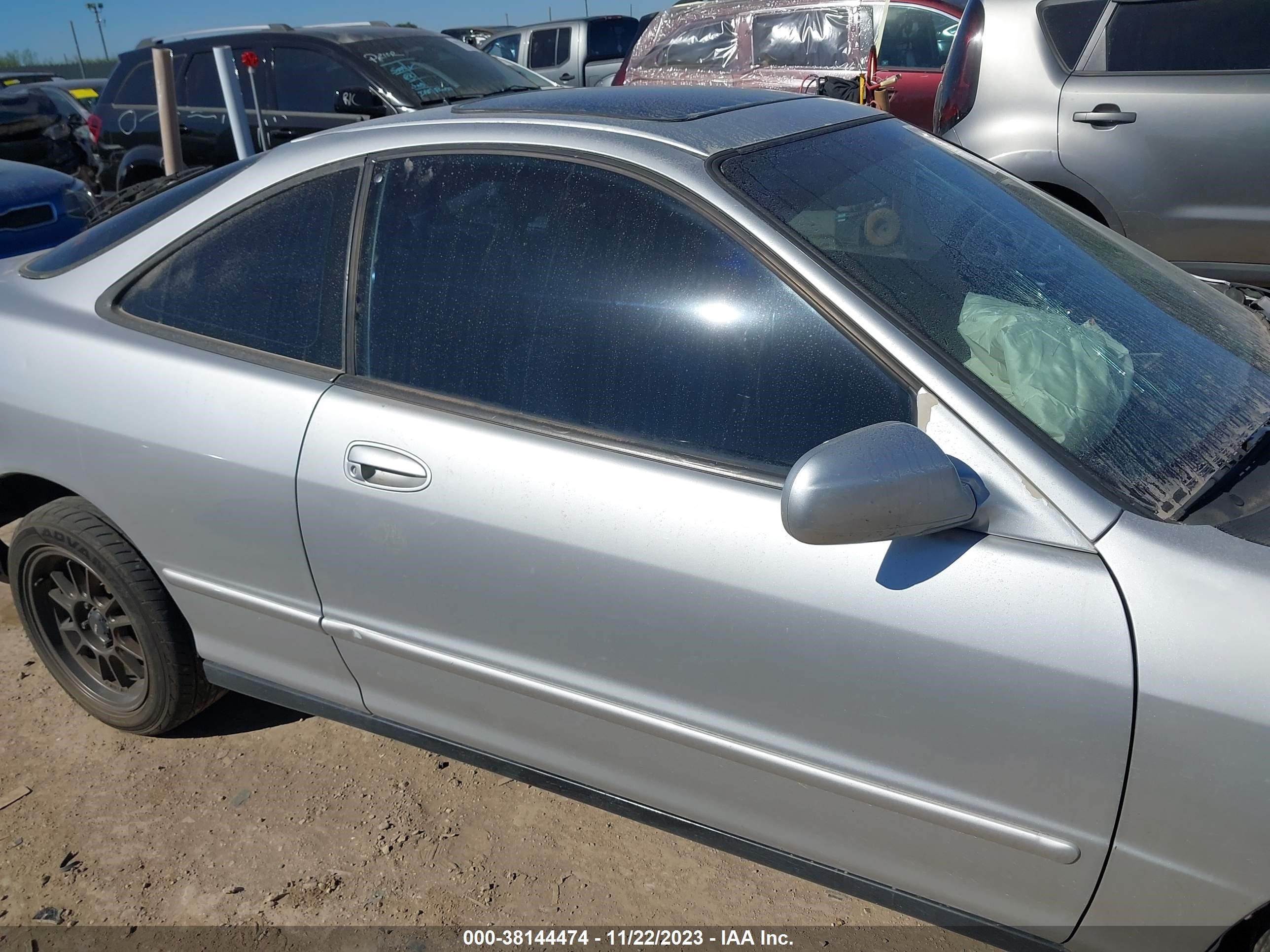 Photo 12 VIN: JH4DC4450YS011567 - ACURA INTEGRA 