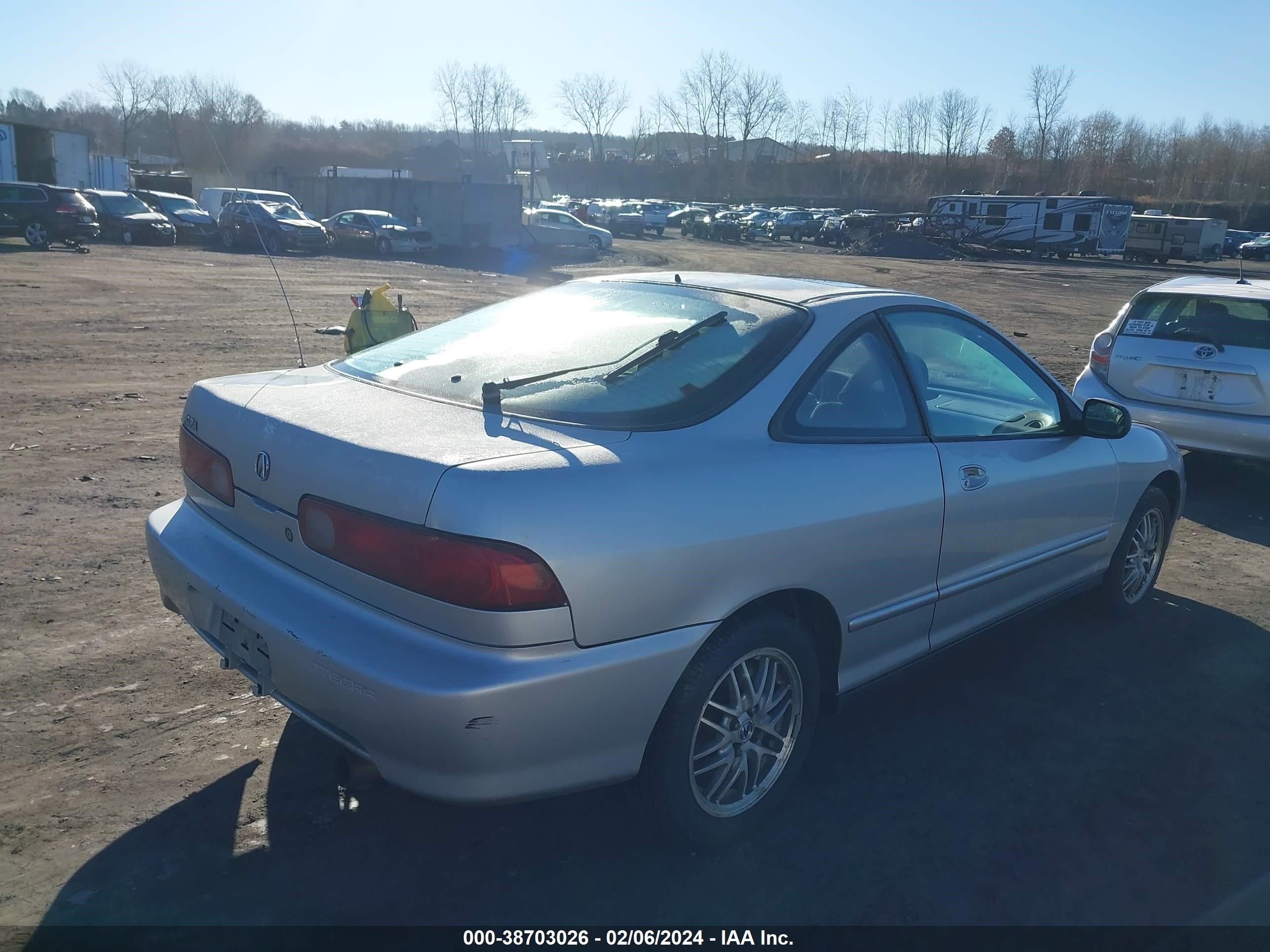 Photo 3 VIN: JH4DC4452YS012591 - ACURA INTEGRA 