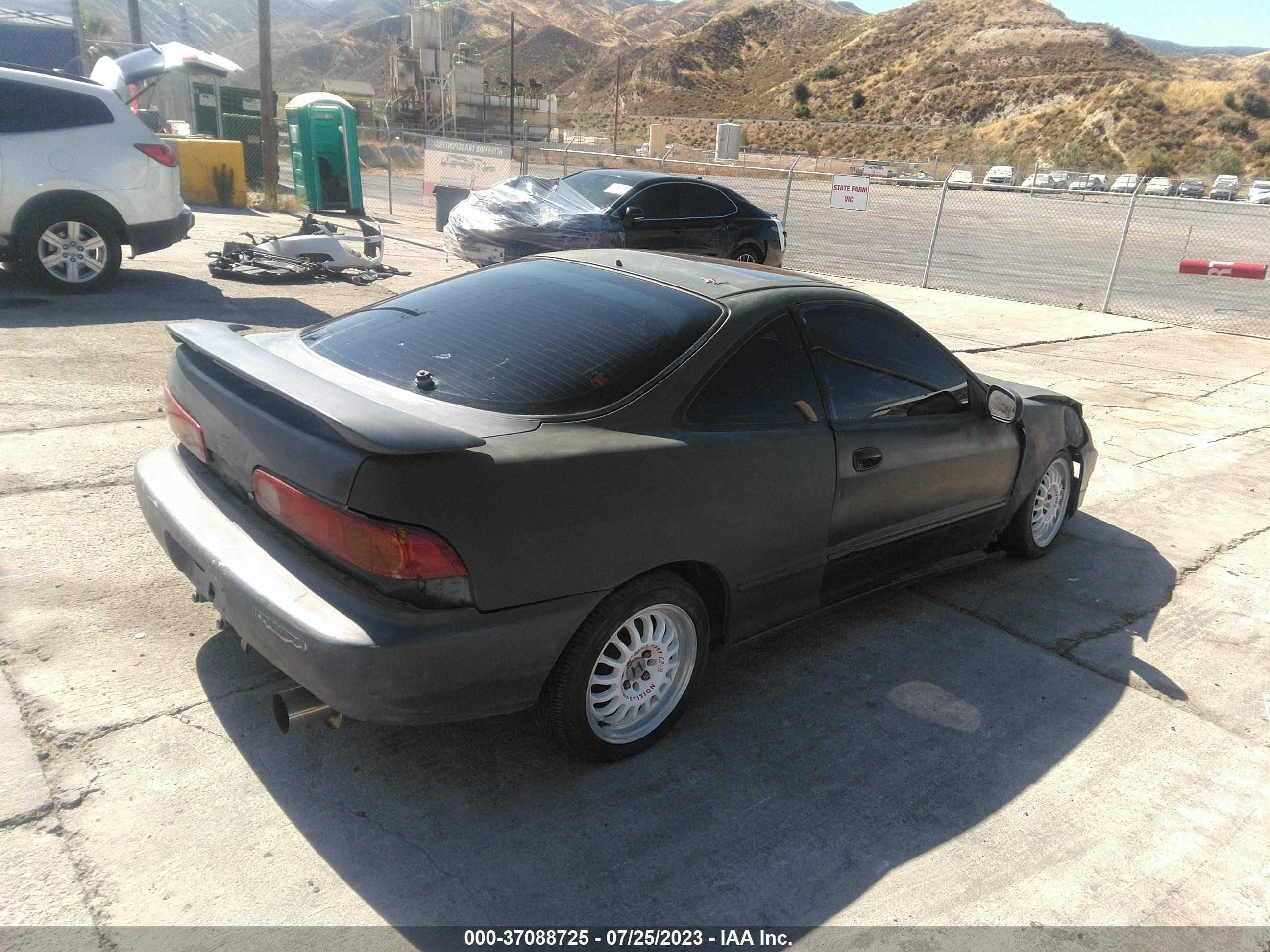 Photo 3 VIN: JH4DC4453WS003962 - ACURA INTEGRA 