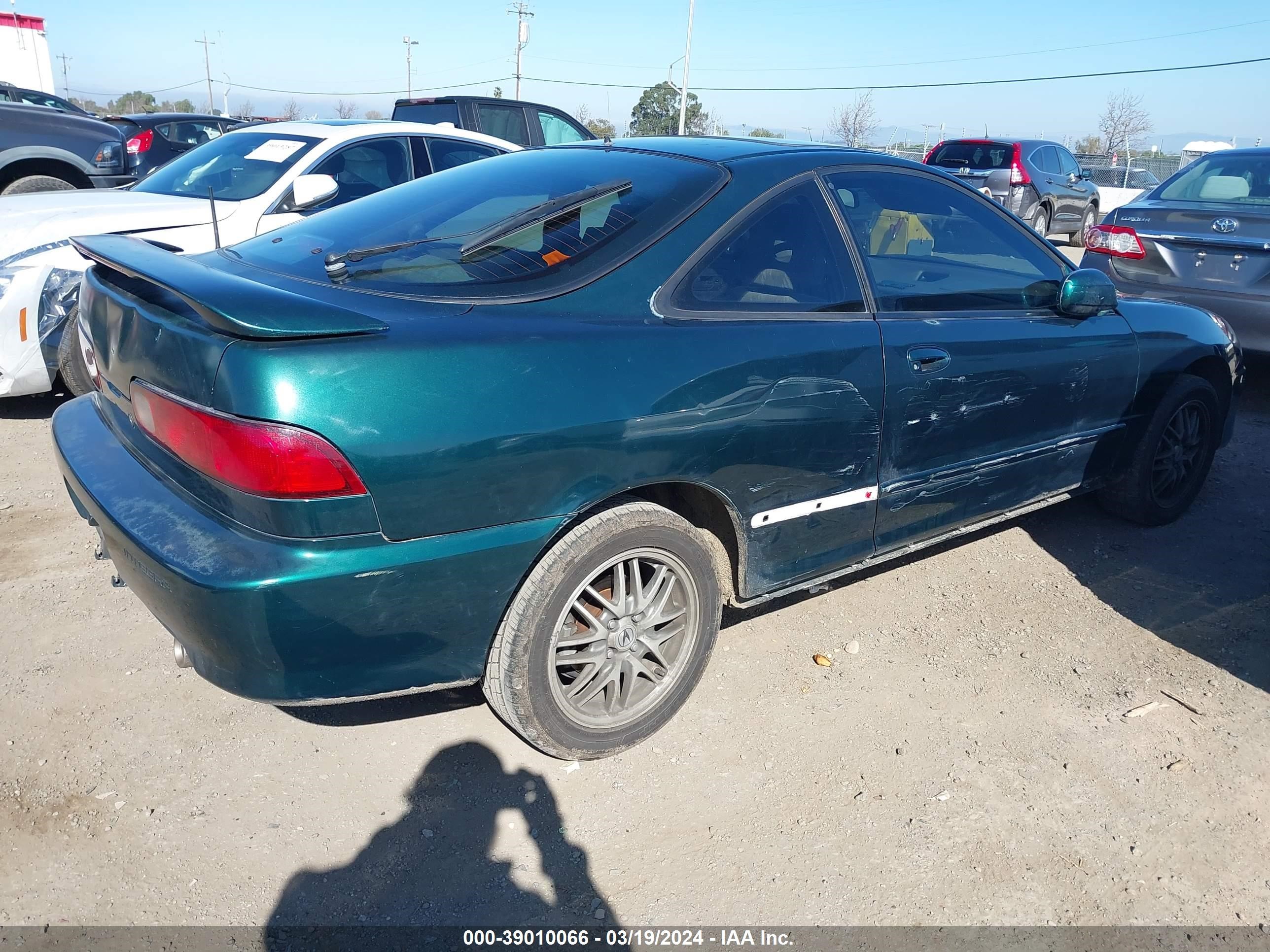 Photo 3 VIN: JH4DC4457XS000922 - ACURA INTEGRA 