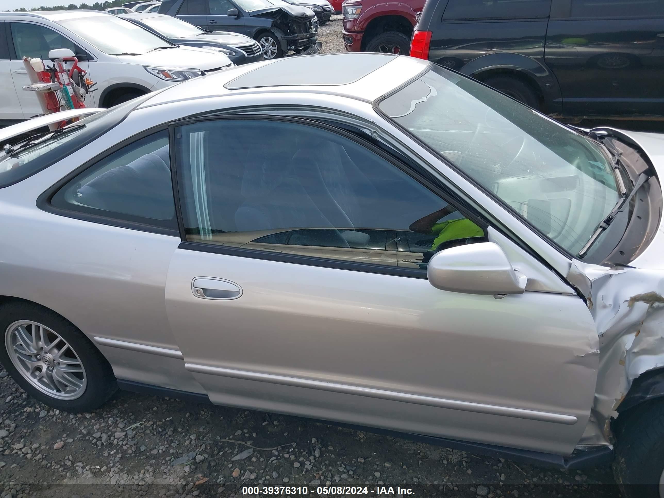 Photo 11 VIN: JH4DC4459YS015438 - ACURA INTEGRA 