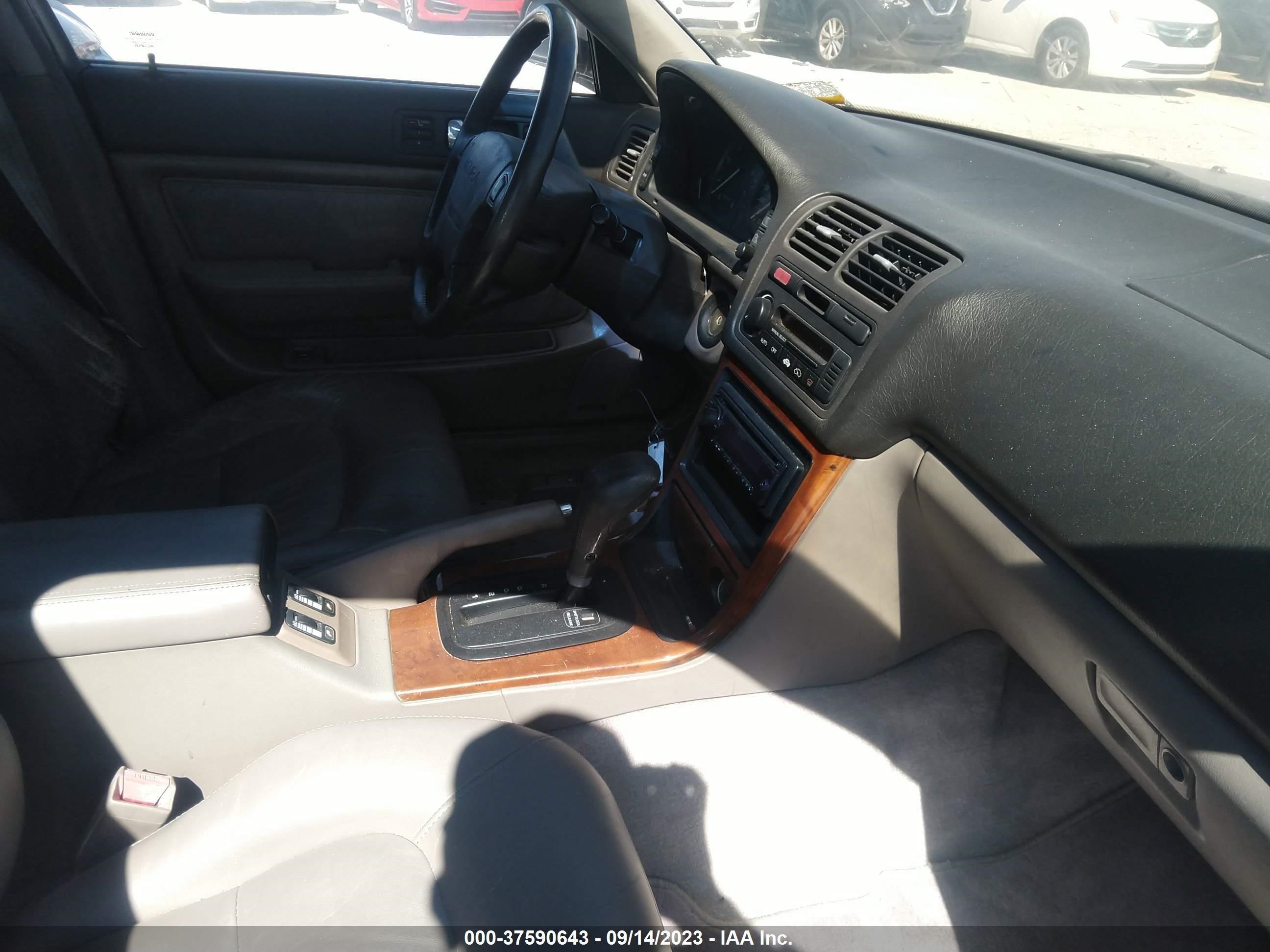 Photo 4 VIN: JH4KA7678NC039006 - ACURA LEGEND 