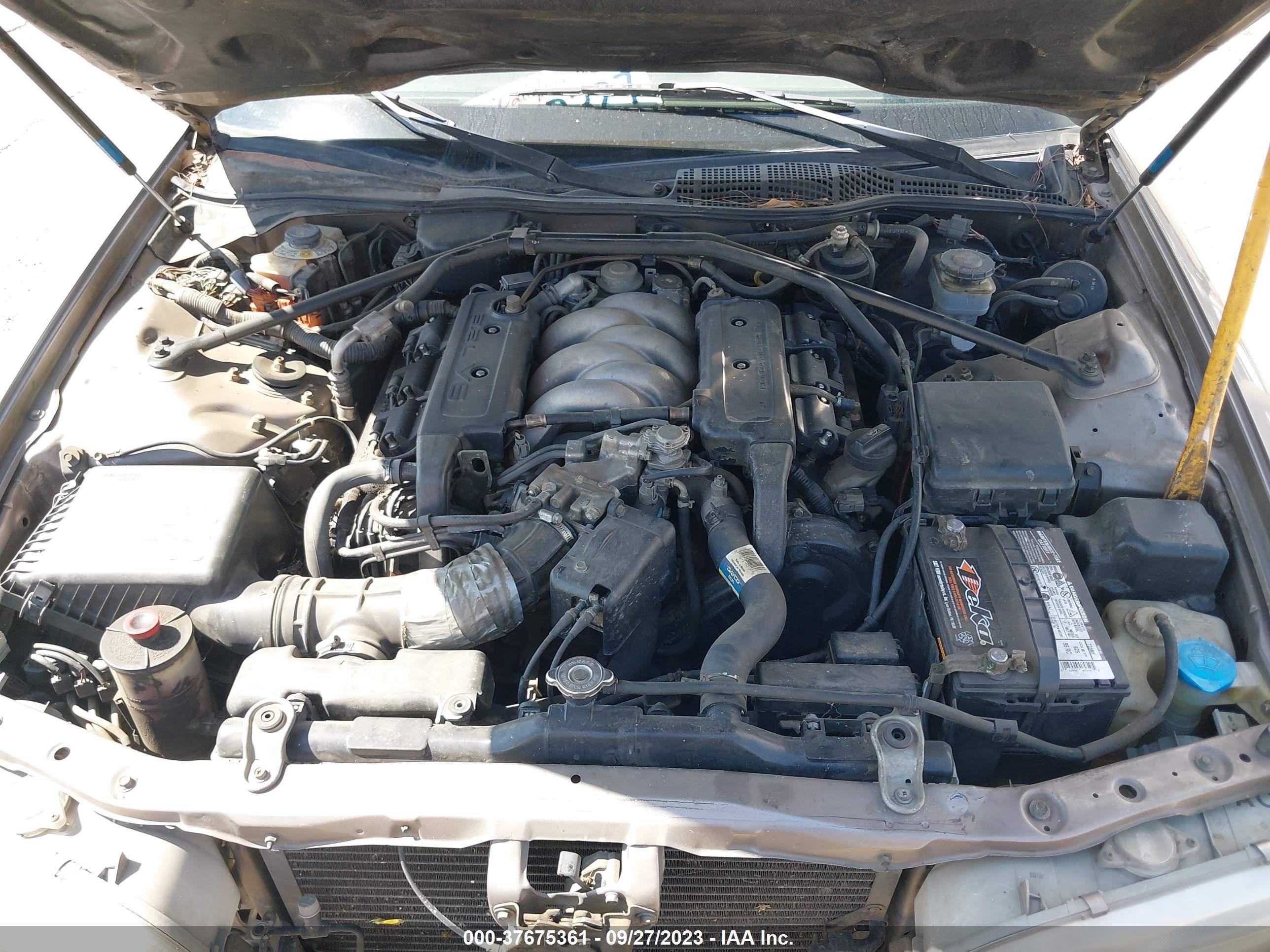 Photo 9 VIN: JH4KA7678RC001300 - ACURA LEGEND 