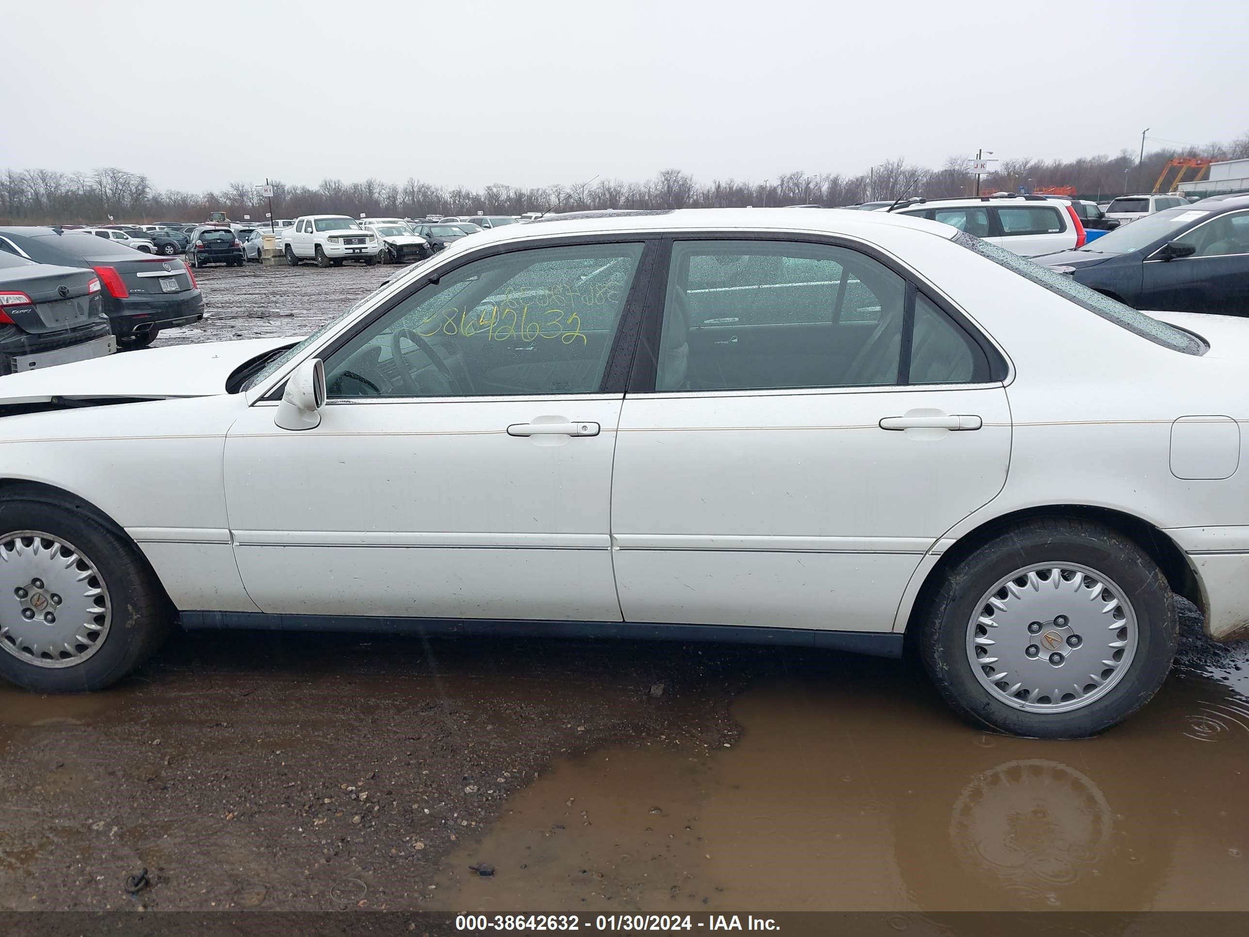 Photo 13 VIN: JH4KA9640TC003292 - ACURA RL 