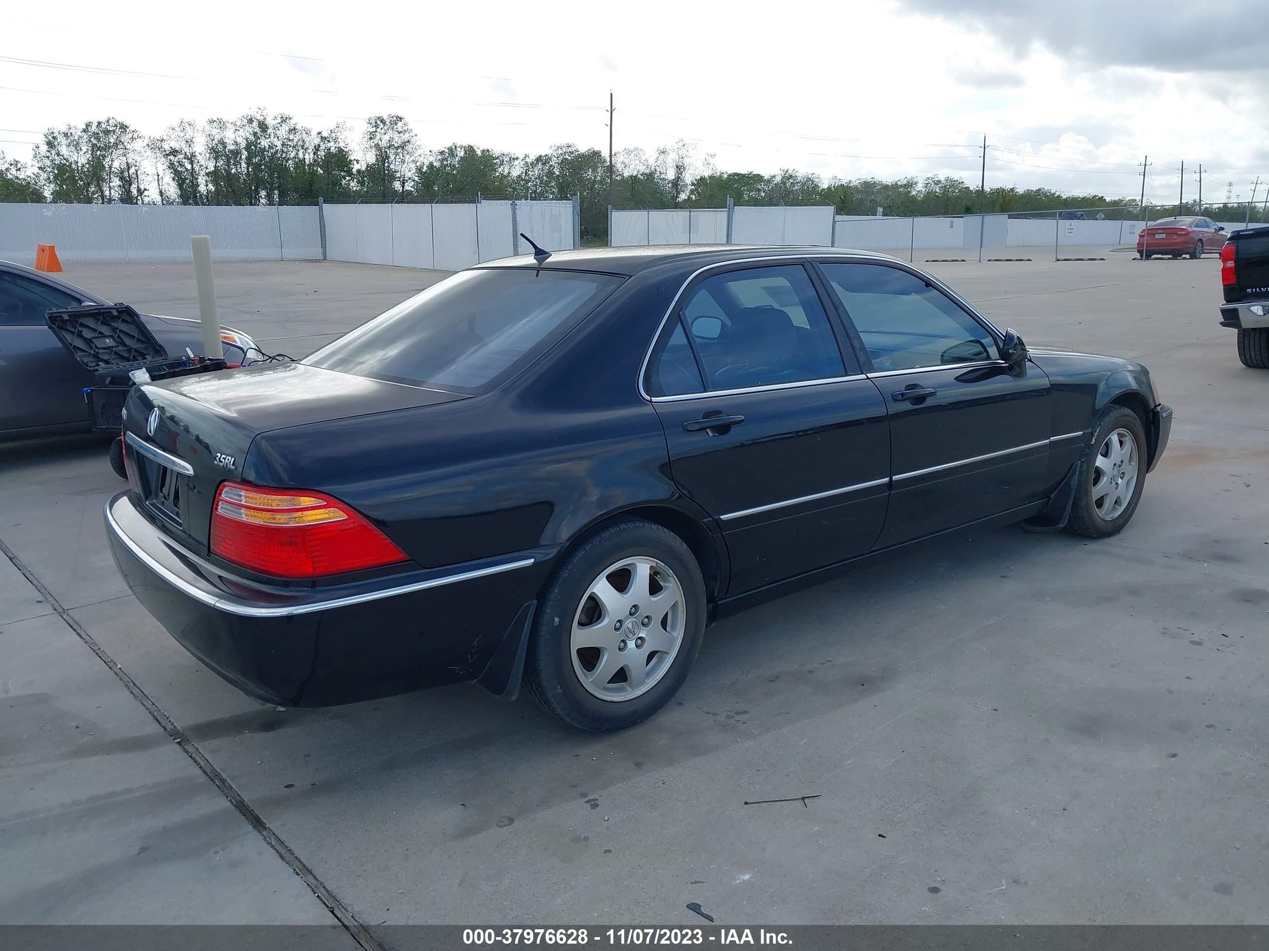 Photo 3 VIN: JH4KA96502C010007 - ACURA RL 