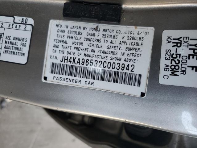 Photo 11 VIN: JH4KA96532C003942 - ACURA RL 