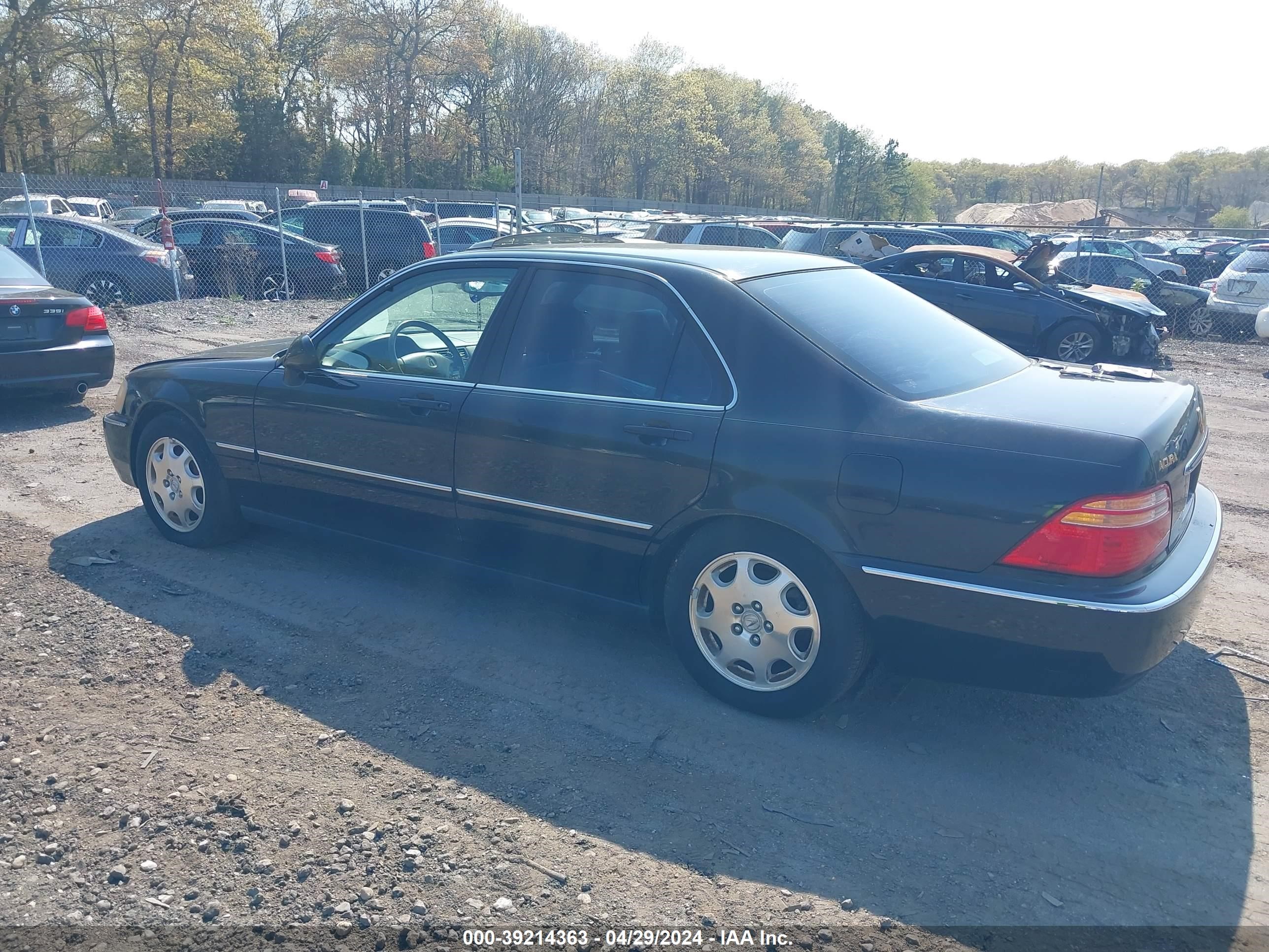 Photo 2 VIN: JH4KA96541C001129 - ACURA RL 