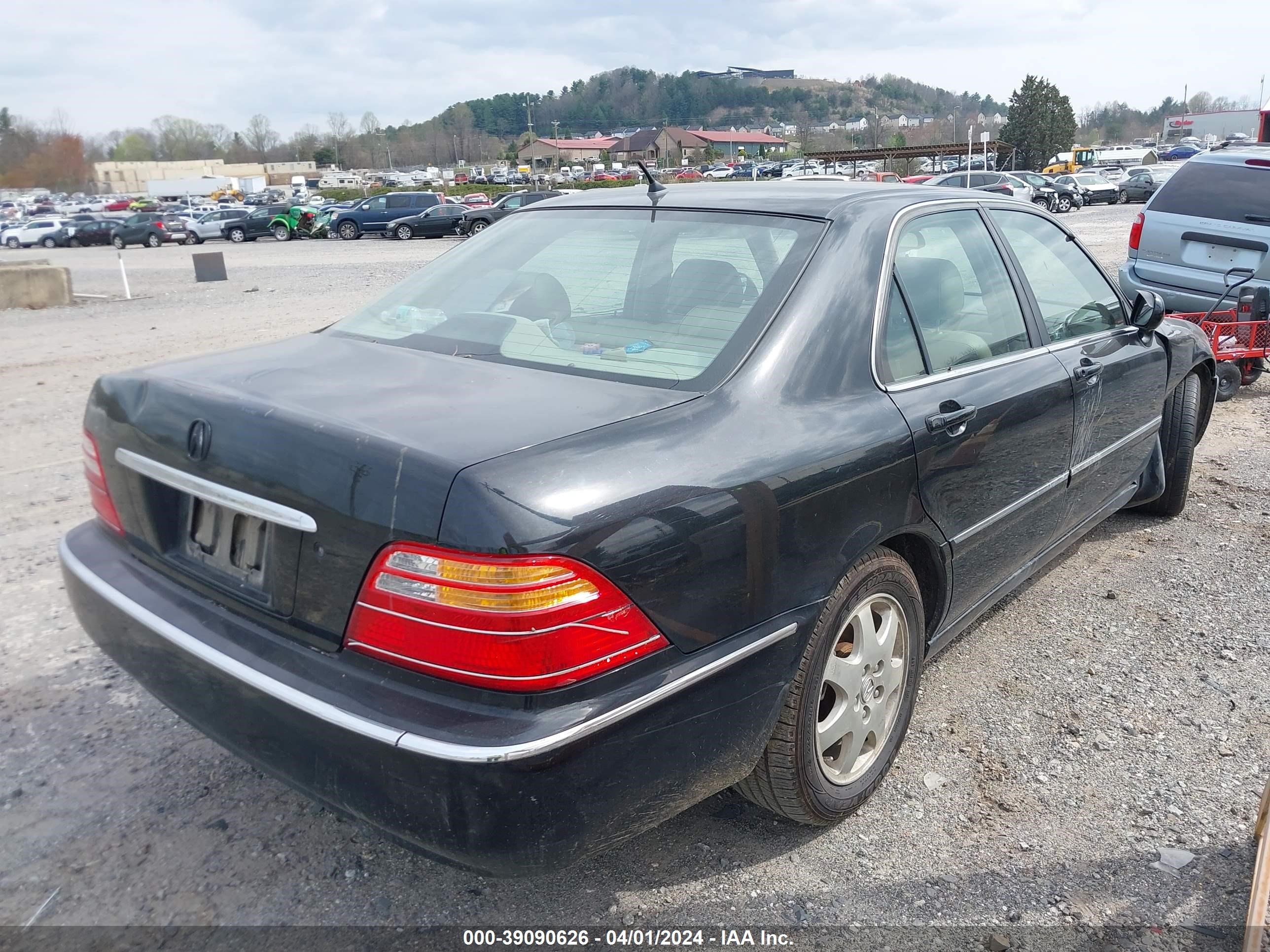 Photo 3 VIN: JH4KA96582C013835 - ACURA RL 