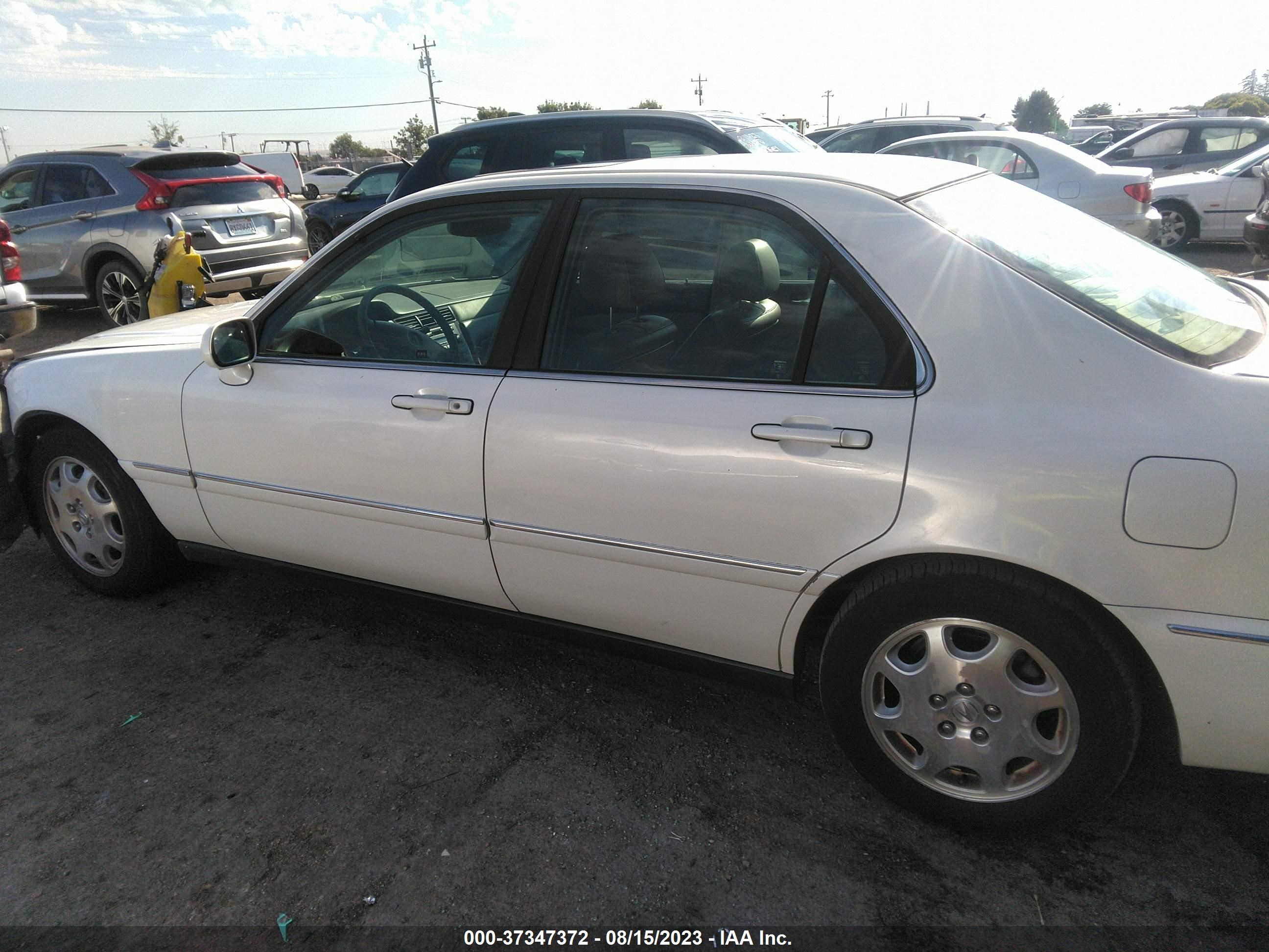 Photo 13 VIN: JH4KA9658YC010216 - ACURA RL 