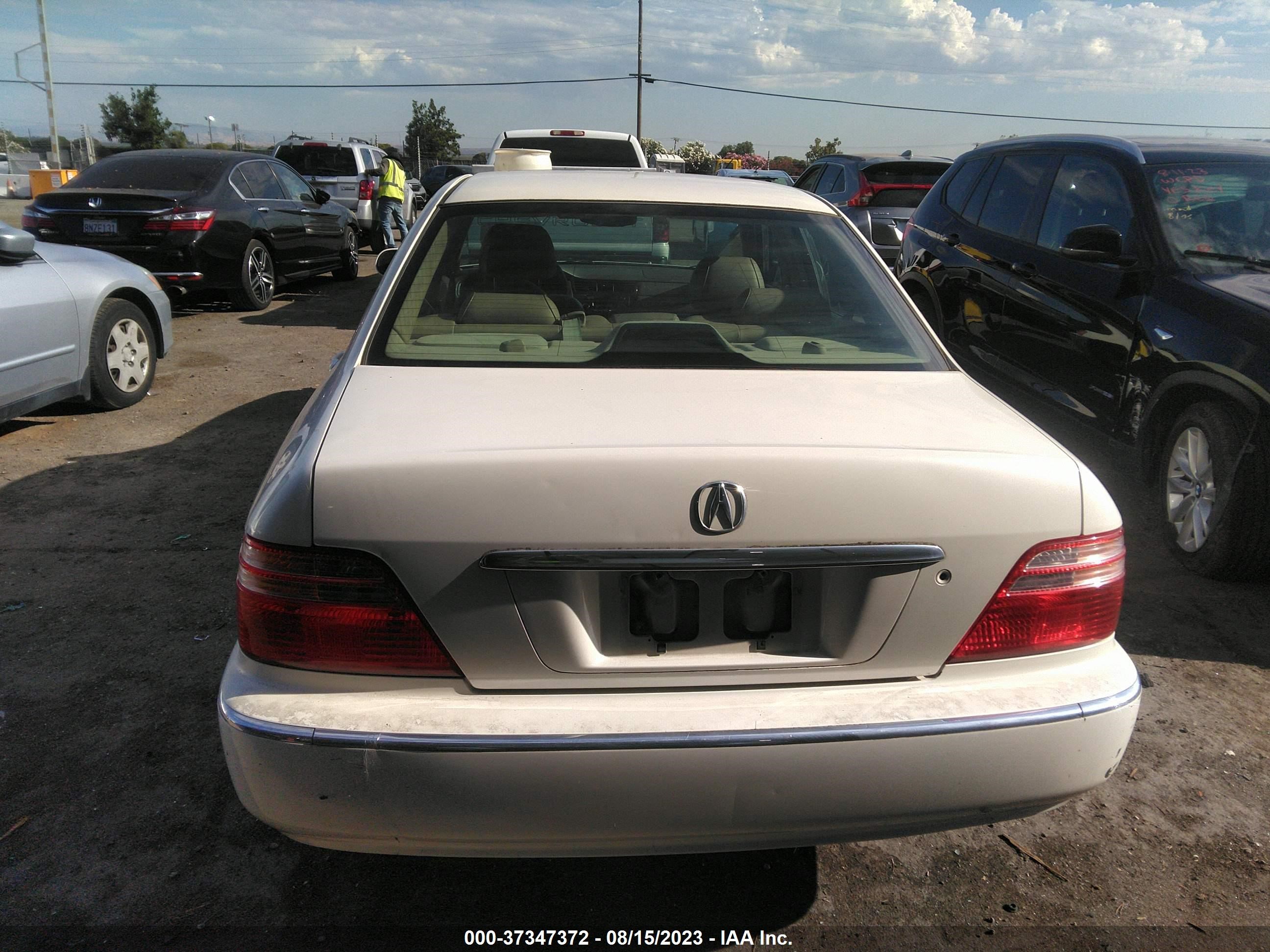 Photo 15 VIN: JH4KA9658YC010216 - ACURA RL 