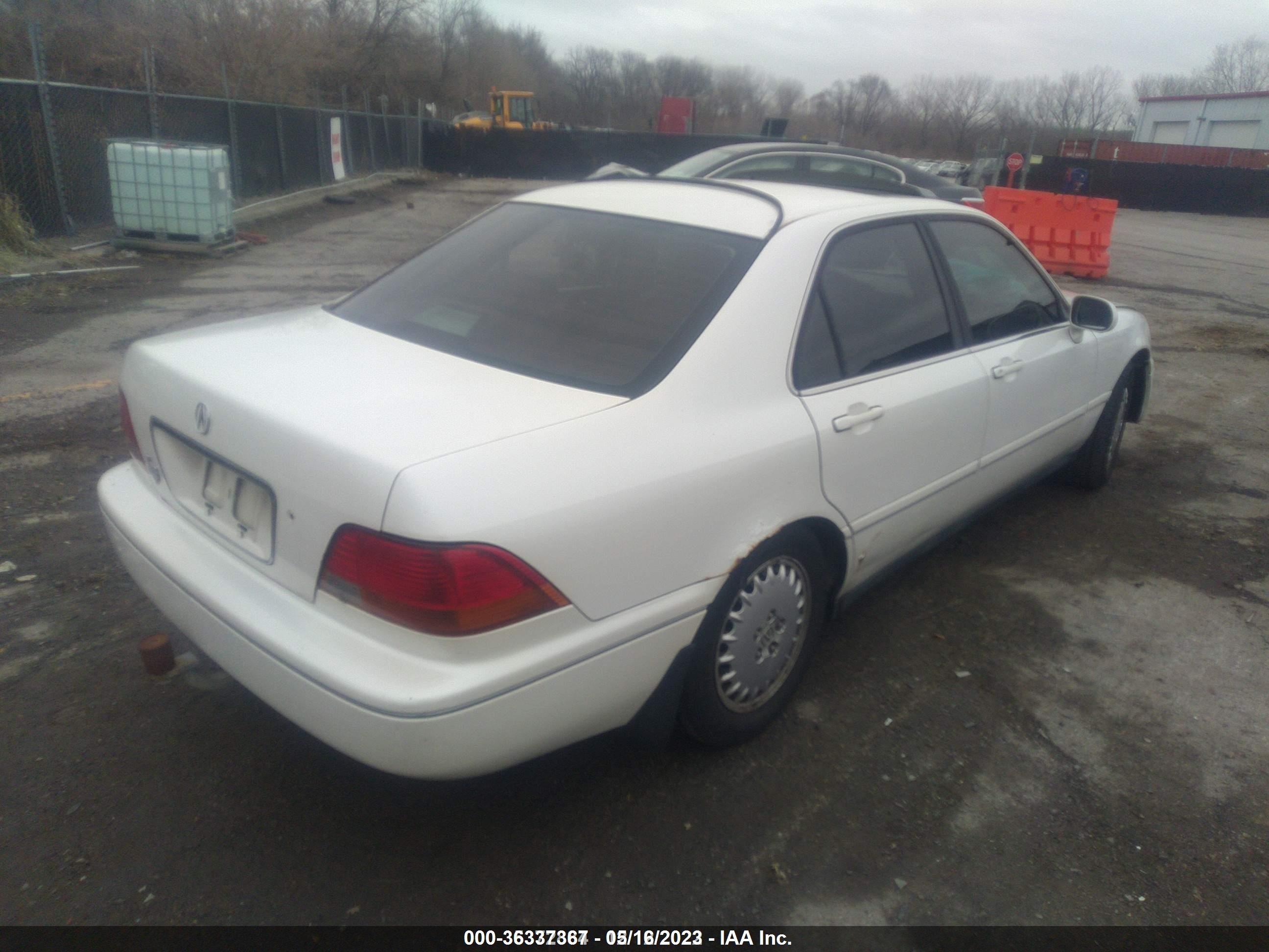 Photo 3 VIN: JH4KA965XVC011282 - ACURA RL 