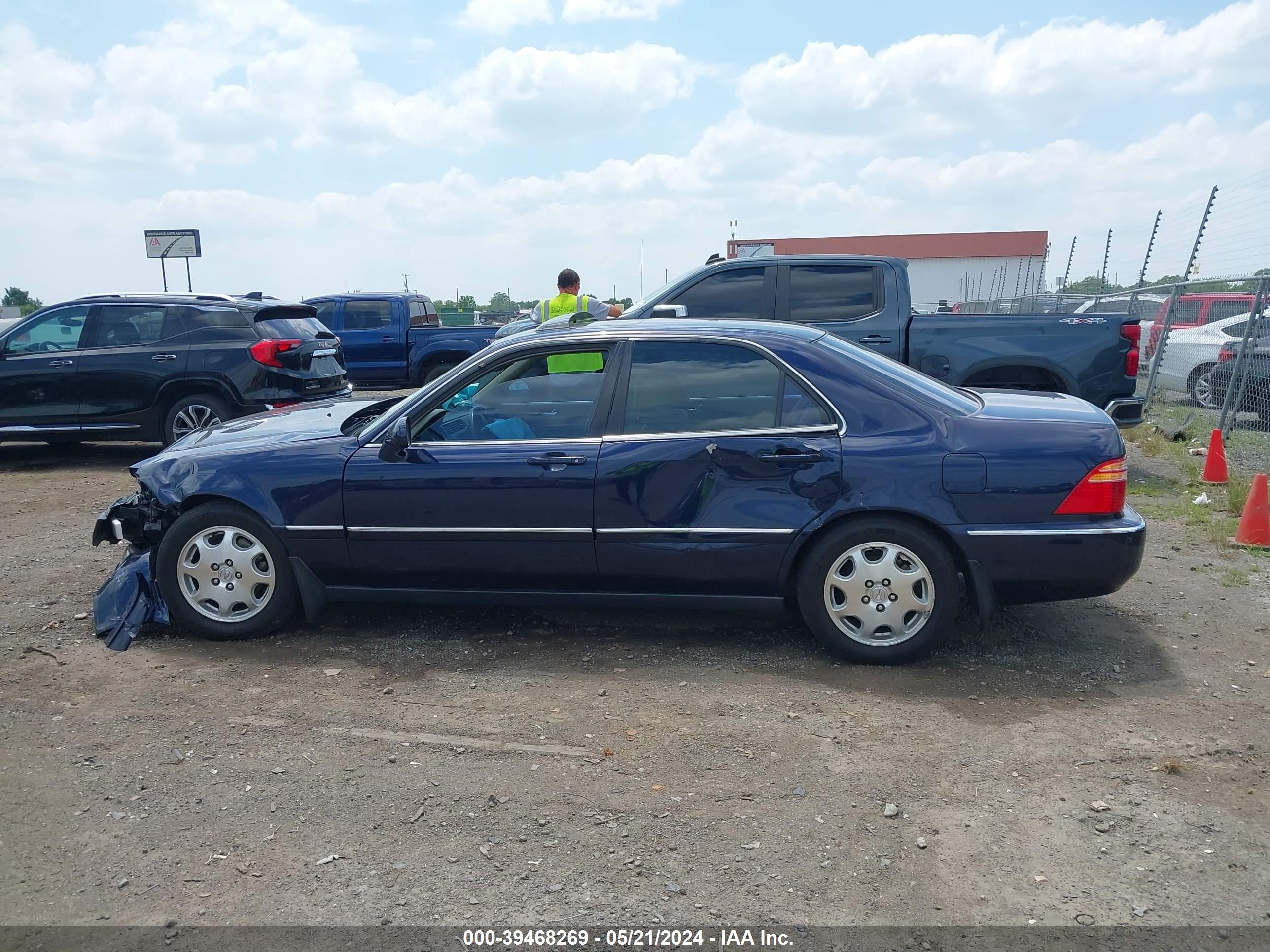 Photo 13 VIN: JH4KA9663XC011670 - ACURA RL 