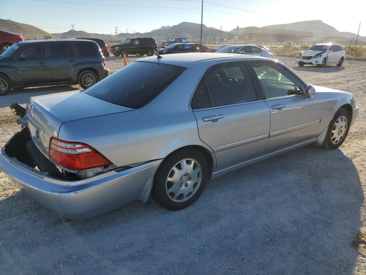 Photo 2 VIN: JH4KA96653C001040 - ACURA RL 