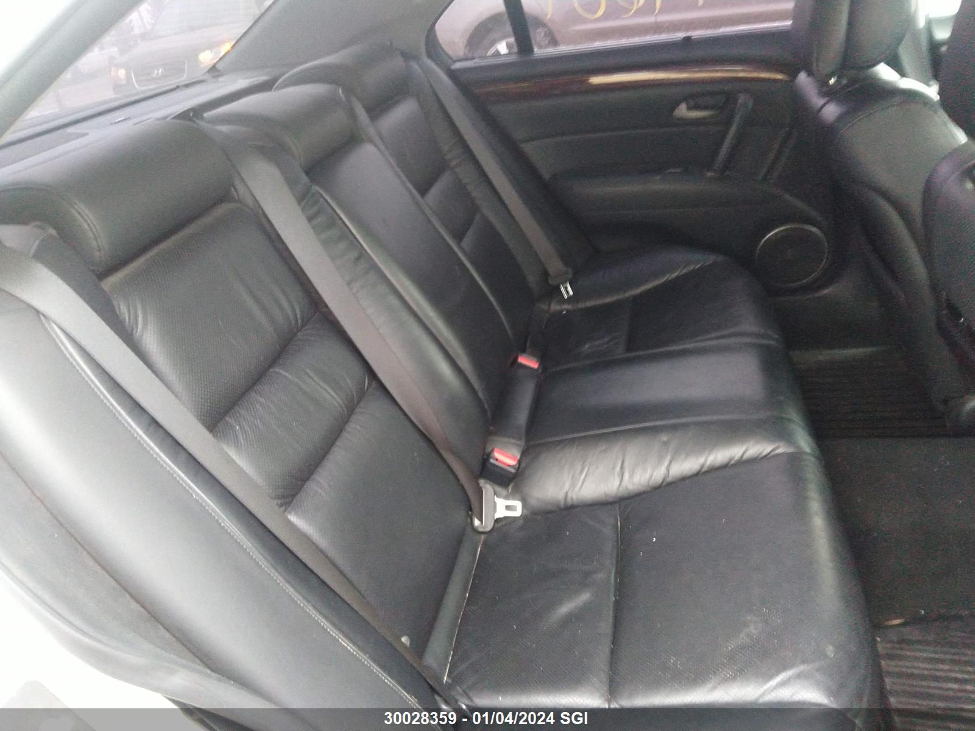 Photo 5 VIN: JH4KB16318C800146 - ACURA RL 