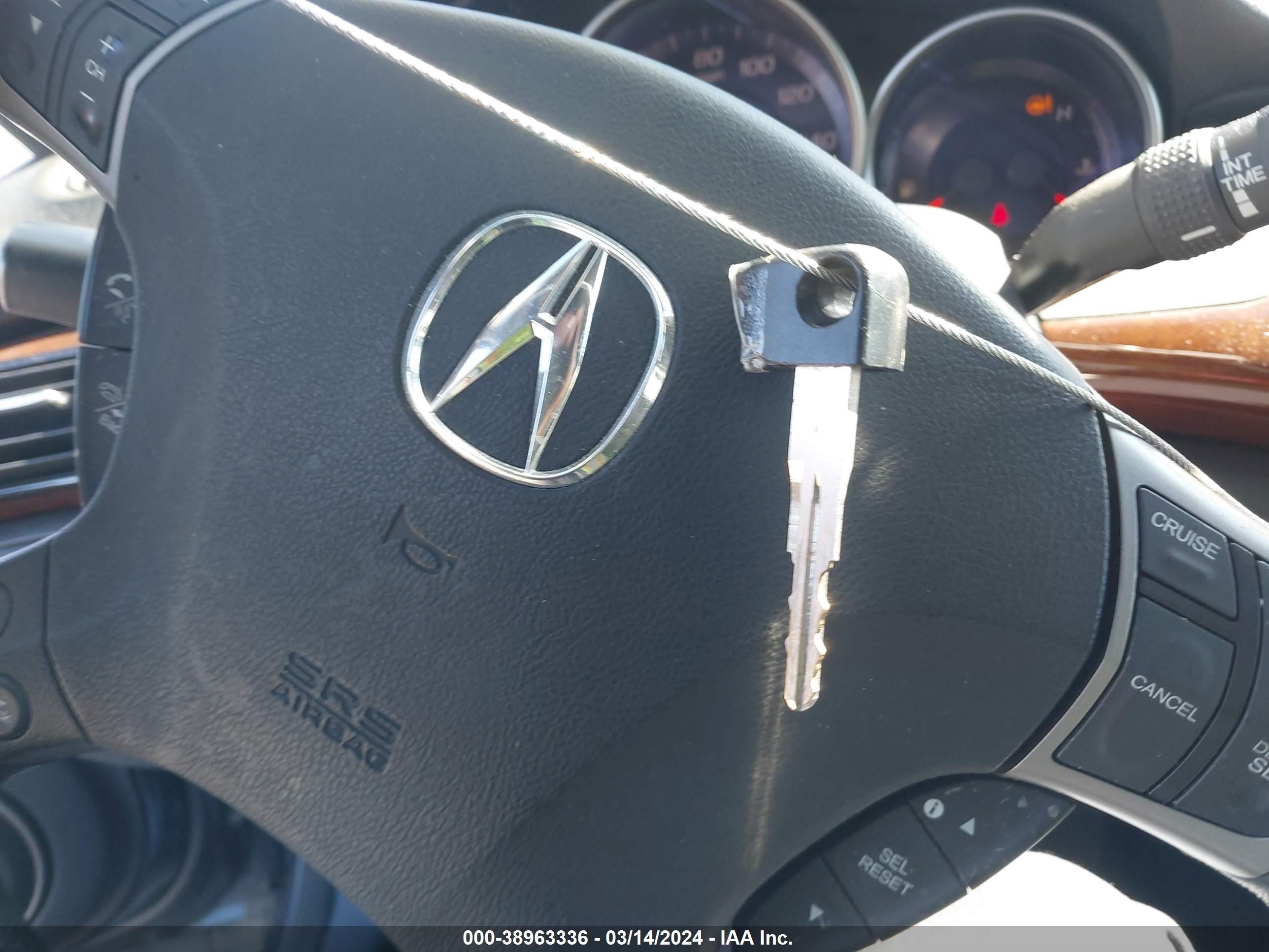 Photo 10 VIN: JH4KB16505C018966 - ACURA RL 